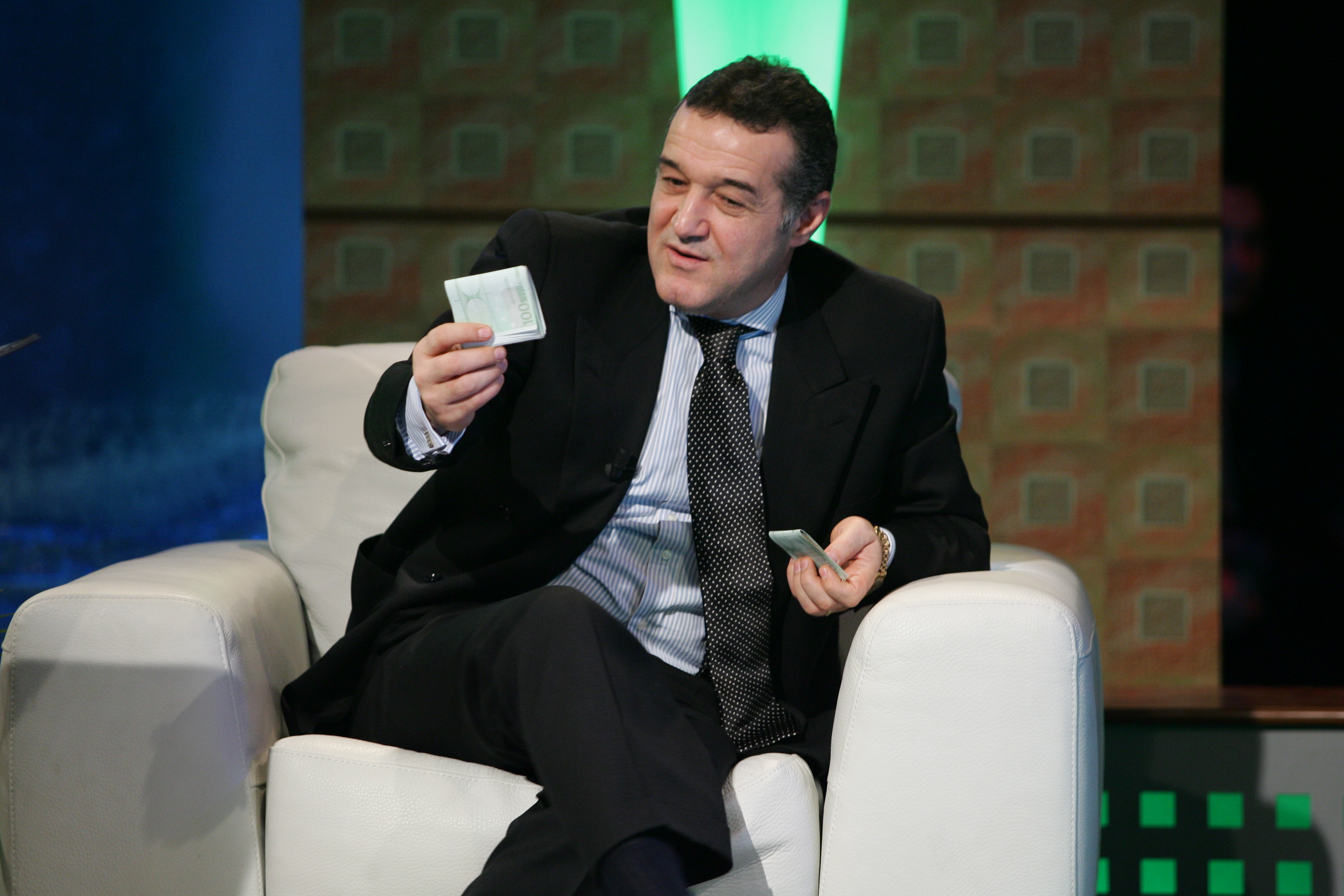 Gigi nu se uita la bani atunci cand vine vorba sa investeasca in imaginea lui