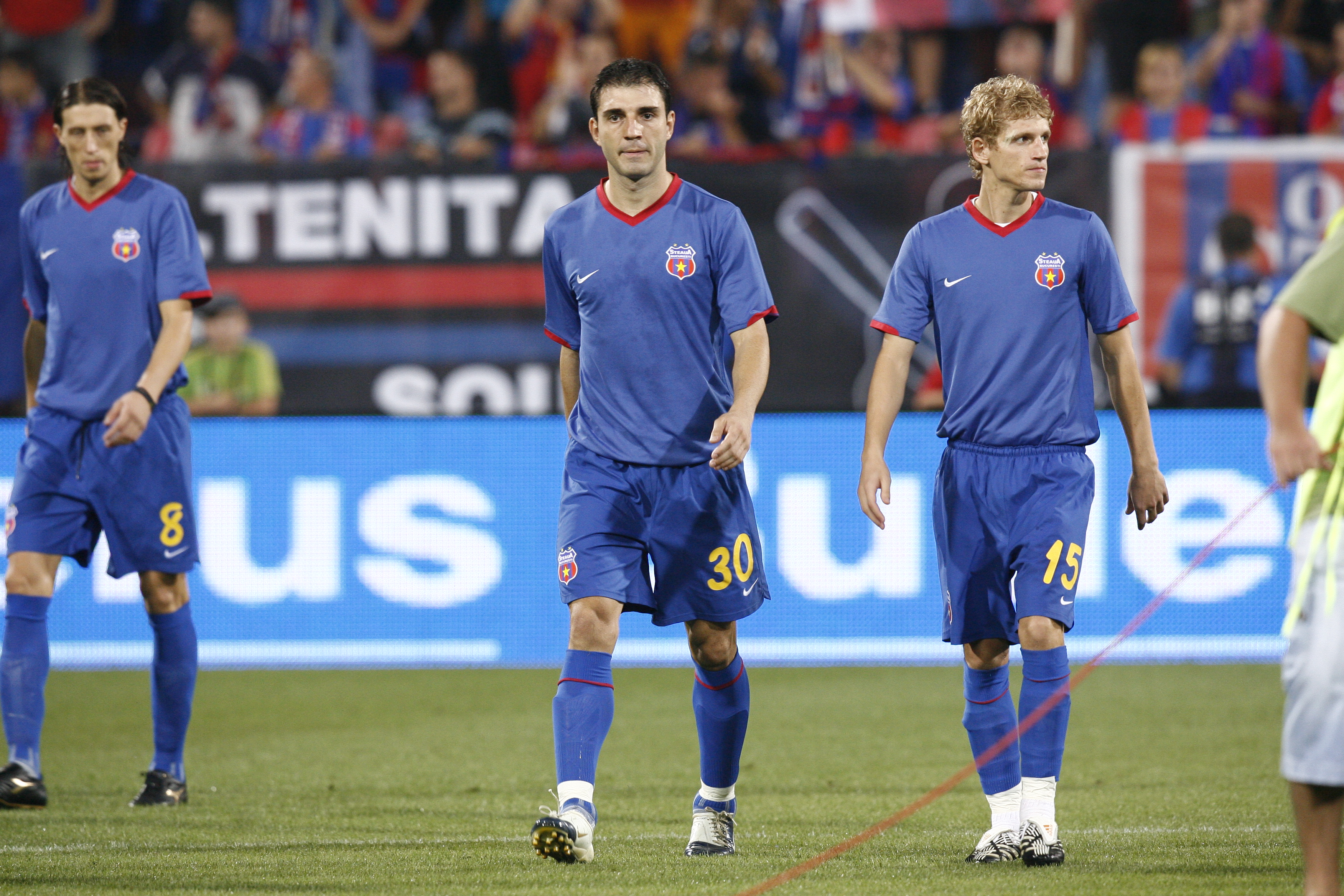 Fost stelist, Nesu incearca sa ajunga la toate meciurile importante ale echipei