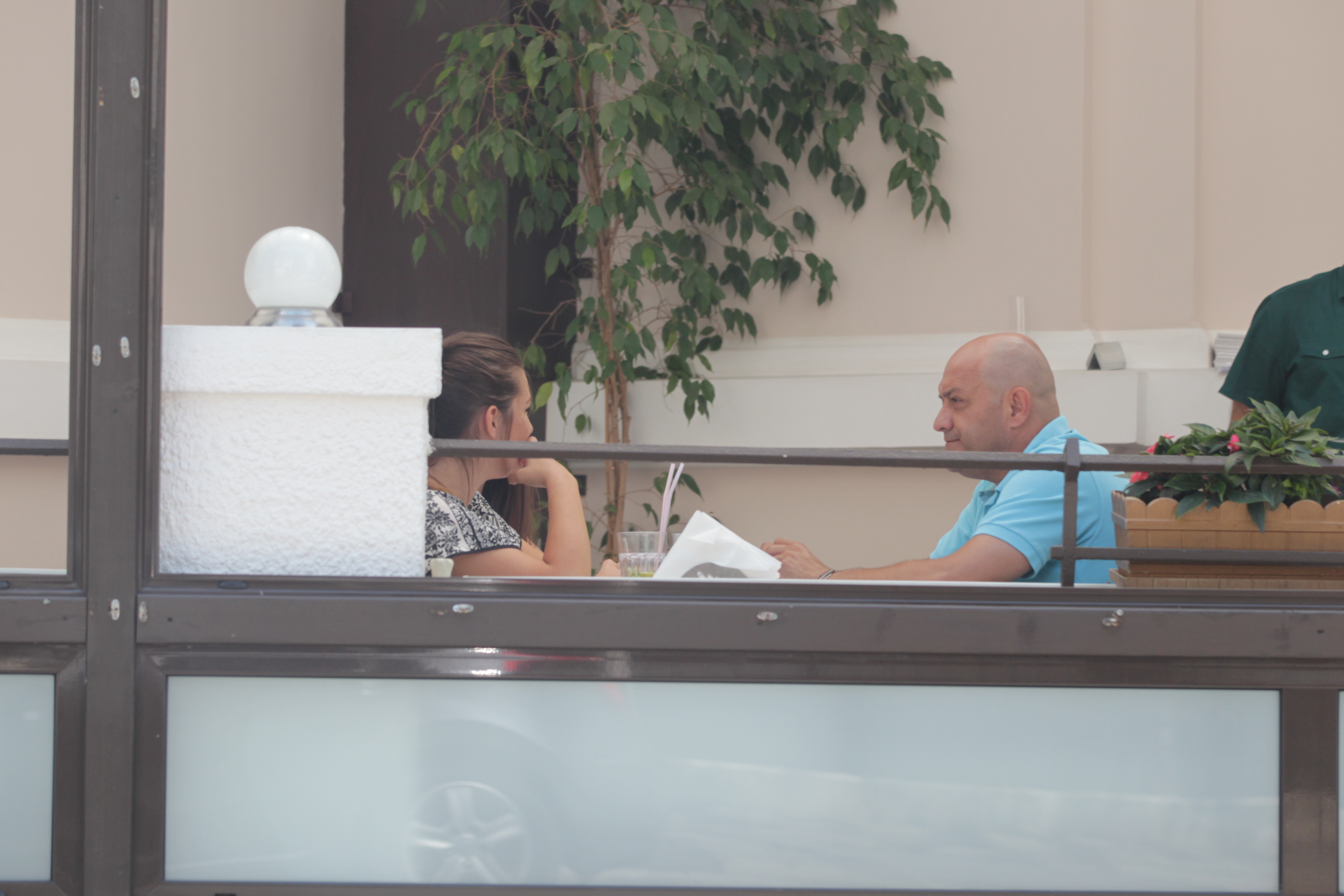 Gabi Balint parea foarte interesat de cele povestite de Denisa