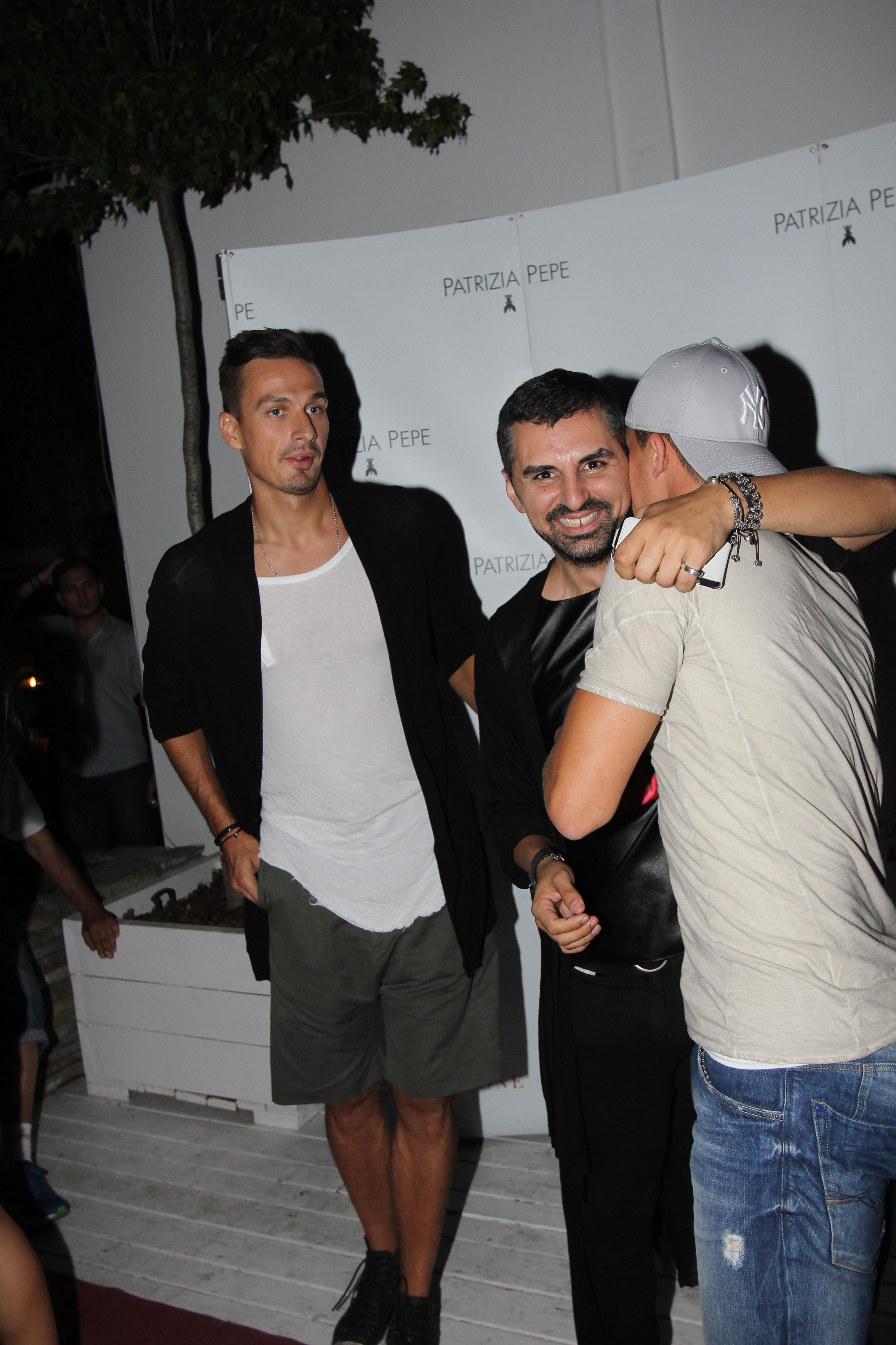 Lukas Szukala s-a imbracat la fel ca si colegul sau de teren