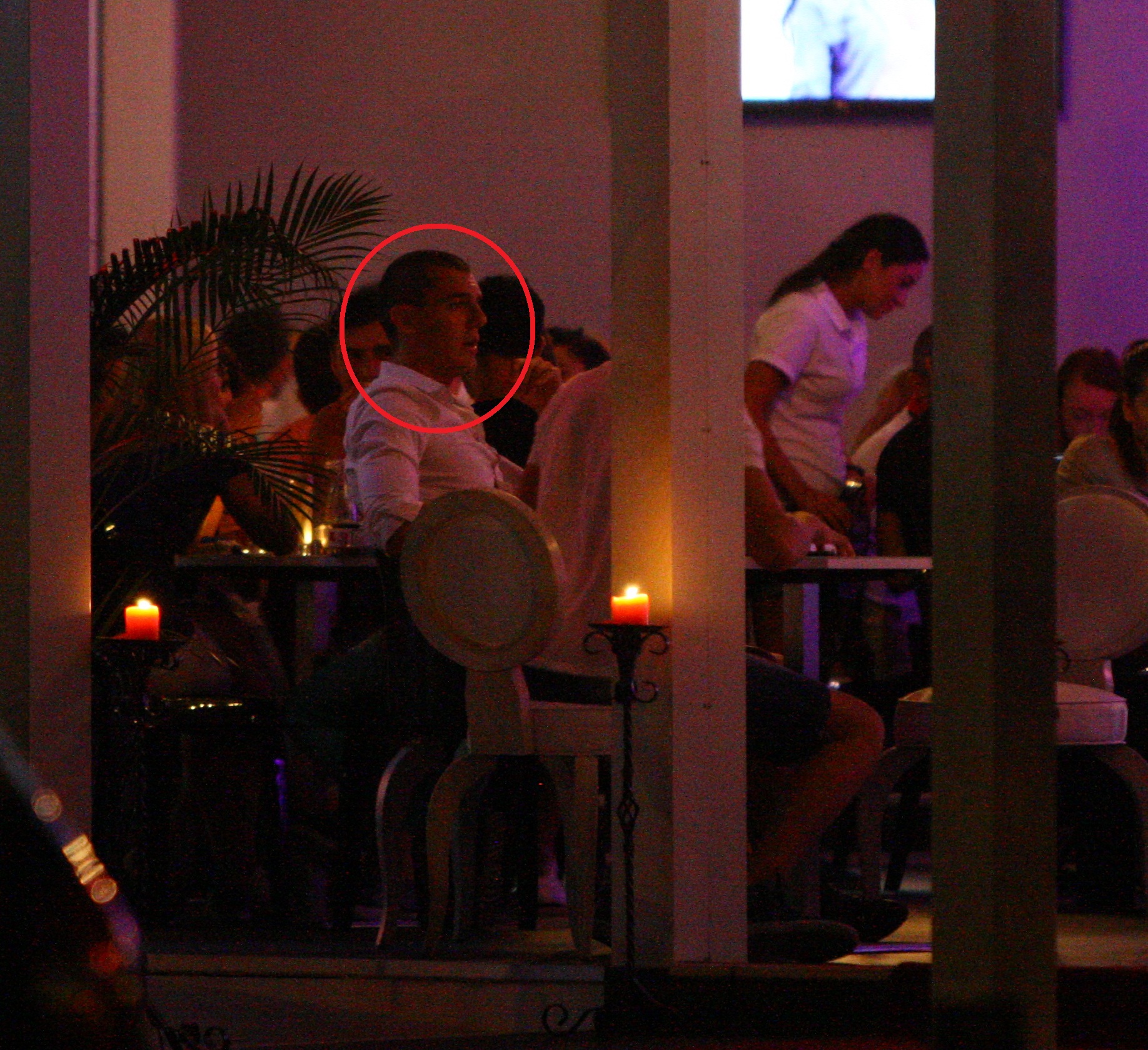 Stefan Nikolic (medalion) a “inghetat” in fata unei sticle cu apa plata