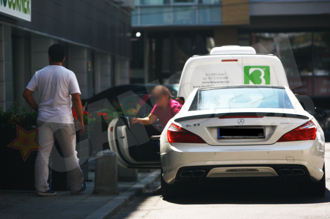 Marica ii imprumuta masina de 150.000 de euro mamei sale.