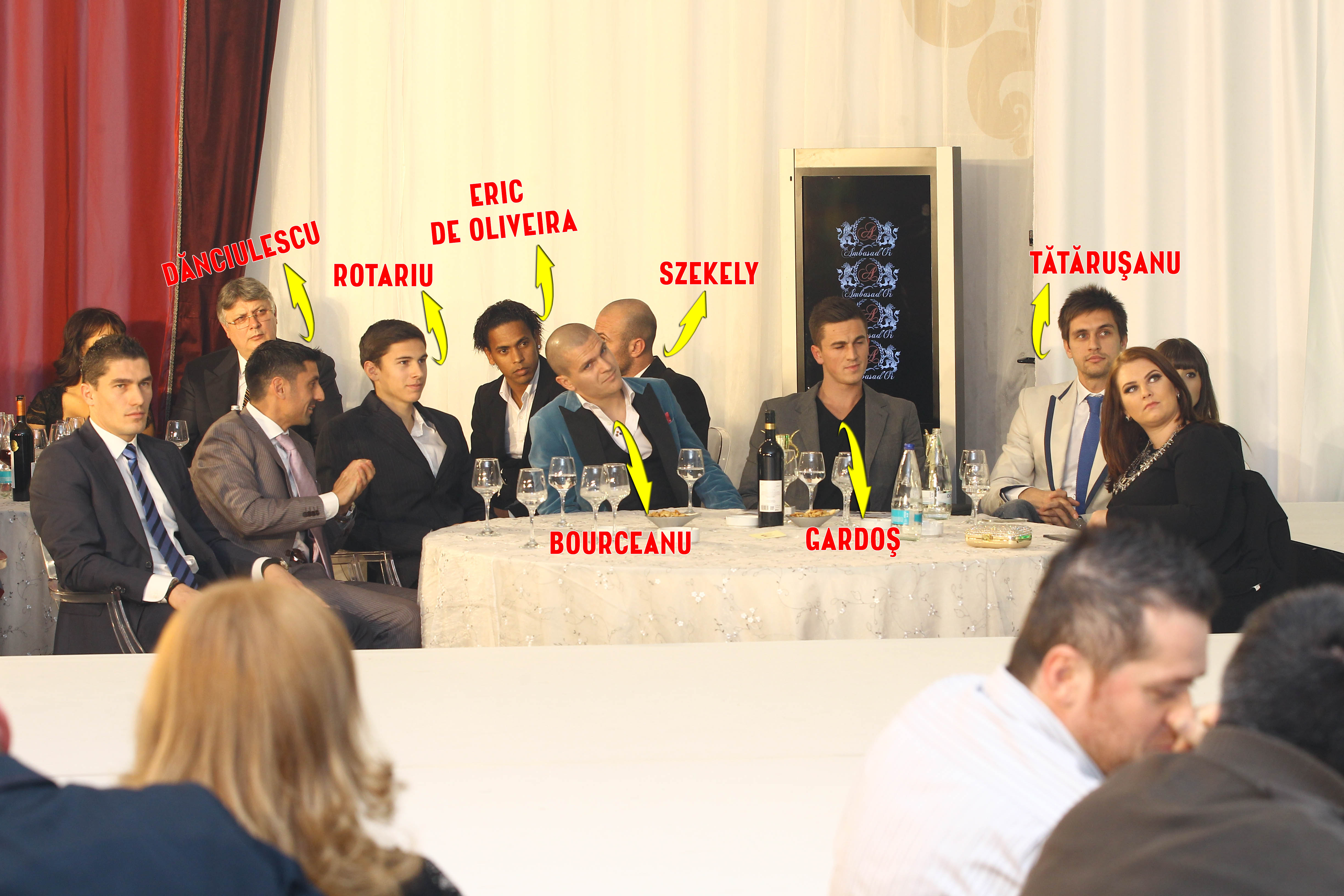 Sportivii si-au clatit ochii pe tinerele aspirante la tilul de Miss