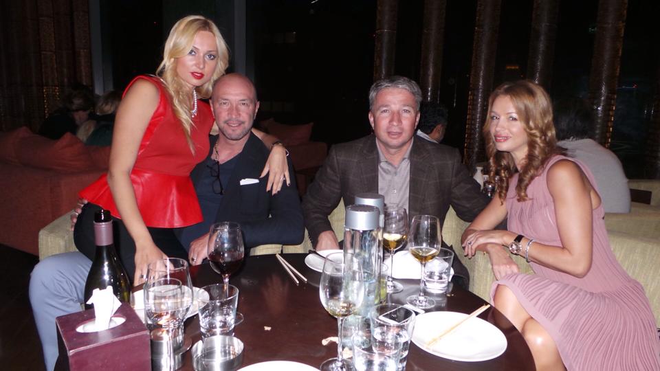 Cand a ajuns in Dubai, familia Petrescu le-a facut o vizita sotilor Zenga