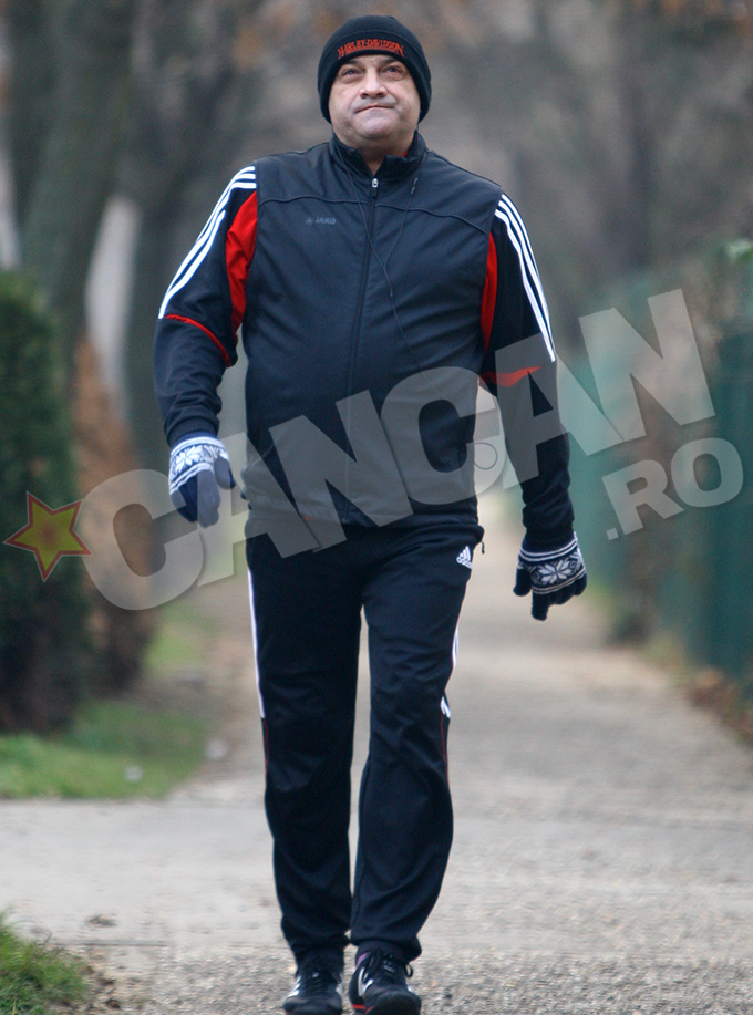 Cu castile in urechi, Balint alearga gafaind