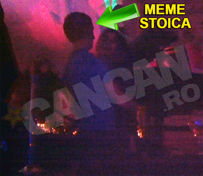 Meme face in aprilie 49 de ani, in timp ce