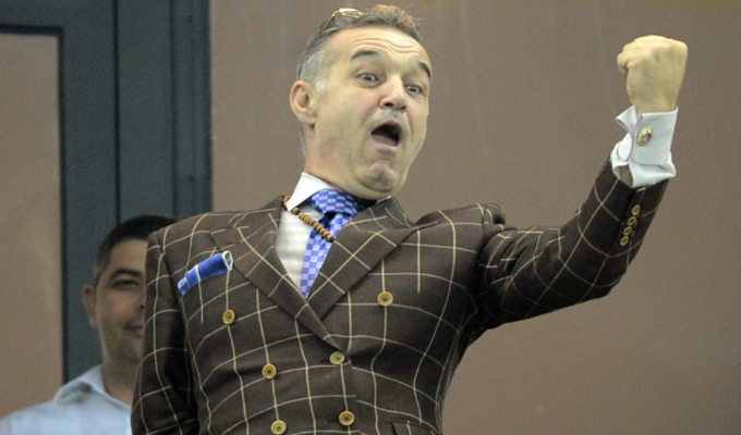 Gigi Becali s-a hotarat si l-a cumparat pe atacantul Universitatii Cluj