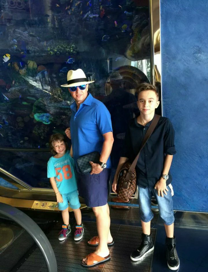 Laurentiu Reghecampf alaturi de fiul lui, Laurentiu jr