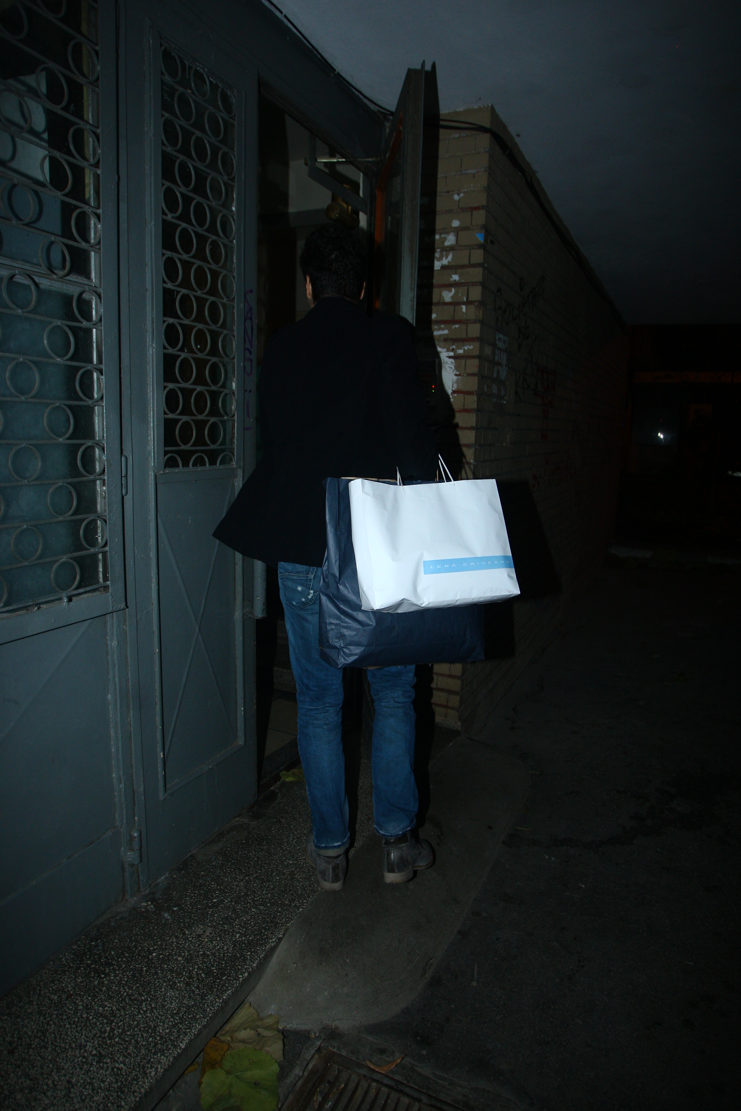 Tudor Chirila isi urmeaza partenera si intra in scara