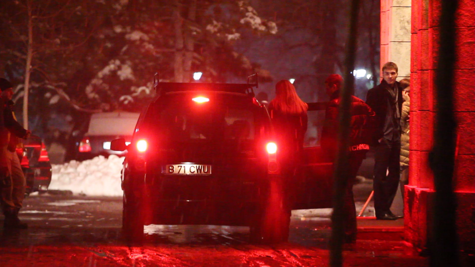 Cu greu, sportivul urca in autoturism