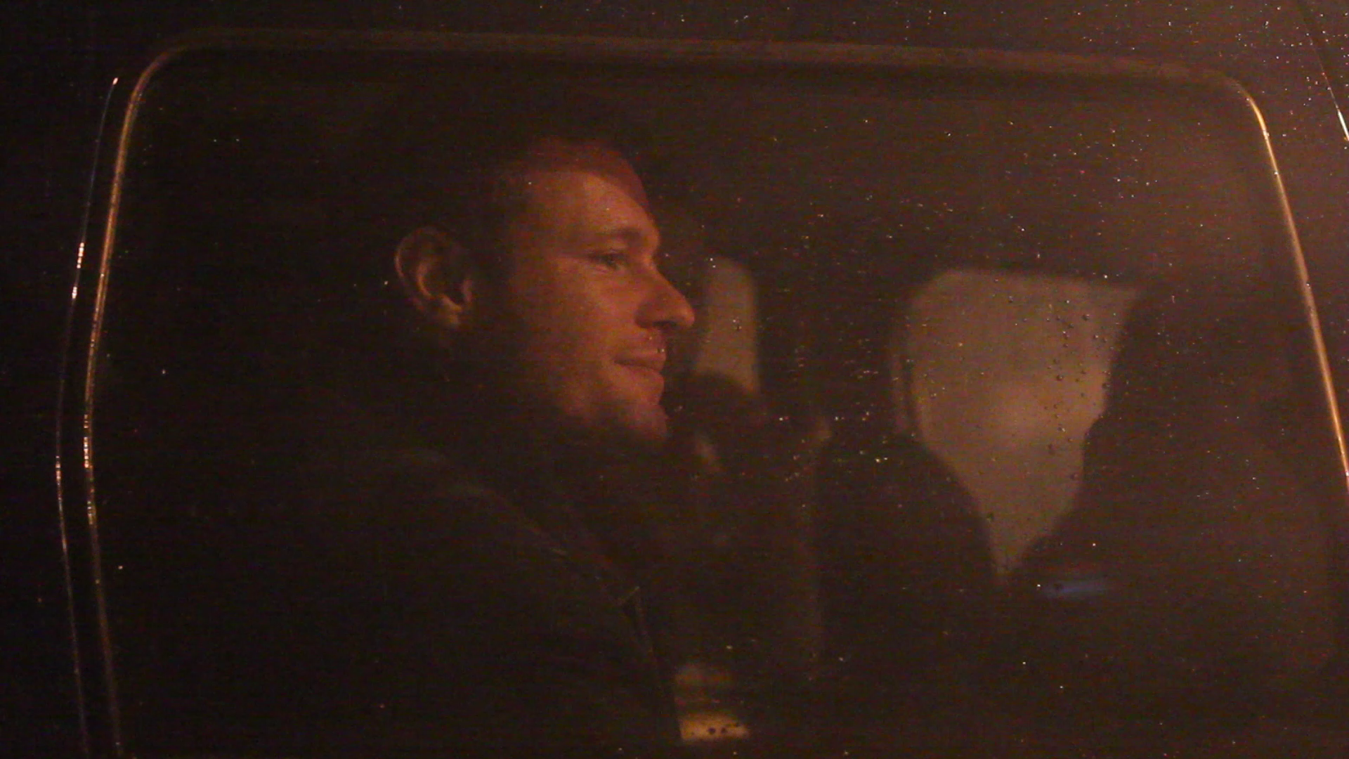 Sotia lui Niculae il cearta pentru ca au ramas ultimii in club