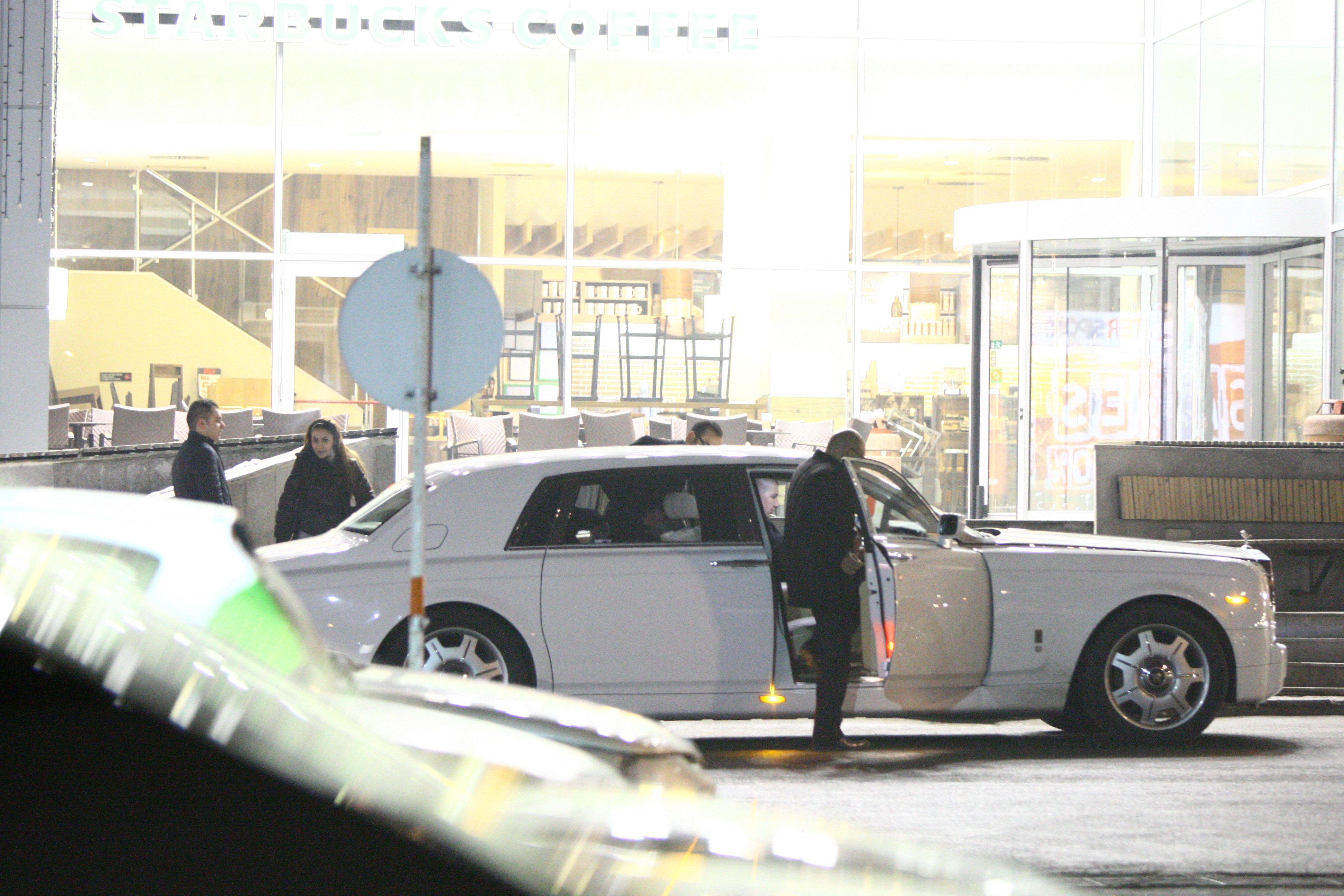 Autoturismul lui Helmy intoarce toate privirile