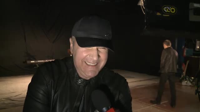 Miercuri, Bittman si Holograf au filmat un videoclip si joi au sustinut primul concert dupa vindecarea solistului