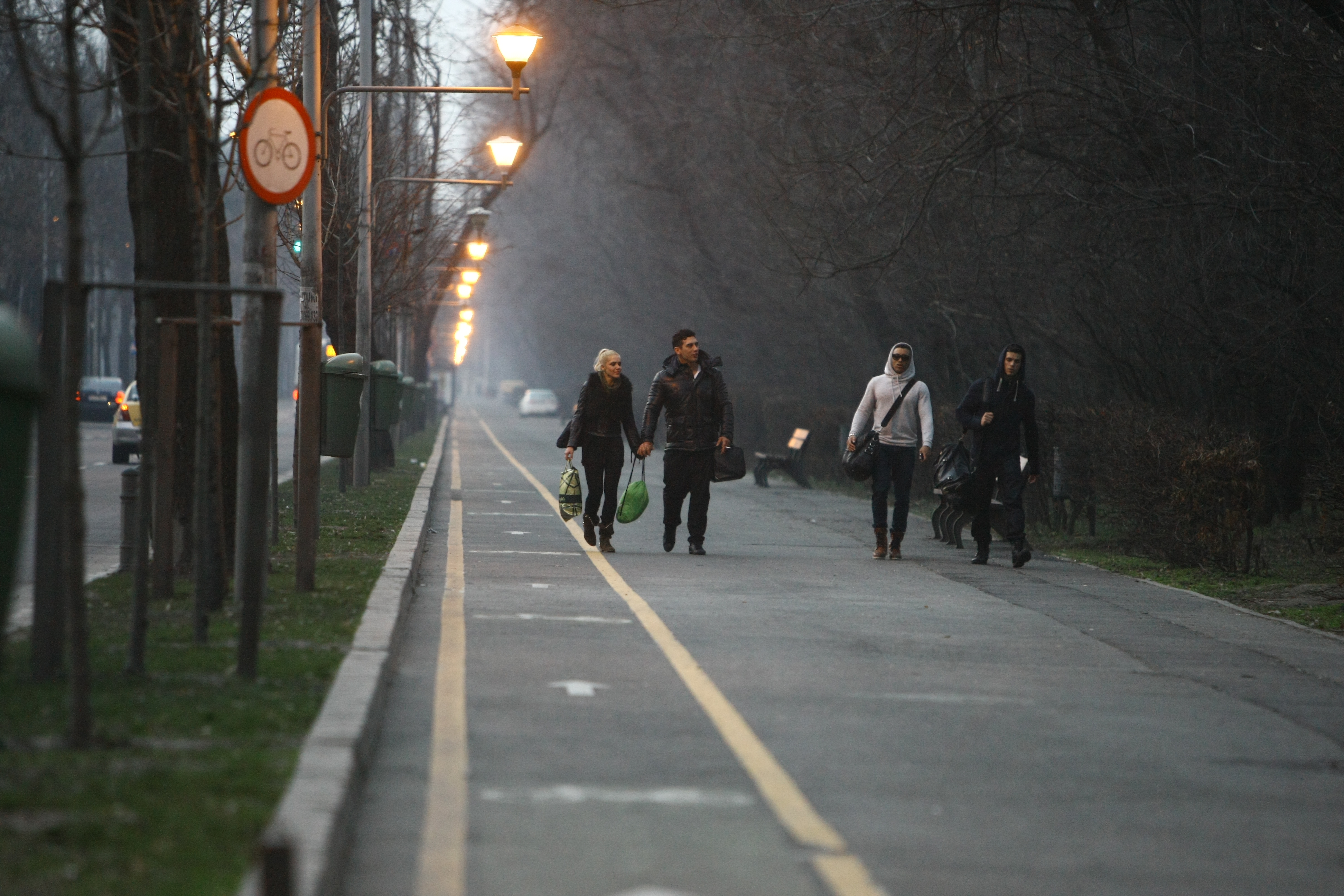 Unul dintre stripperi este cuplat cu o romanca