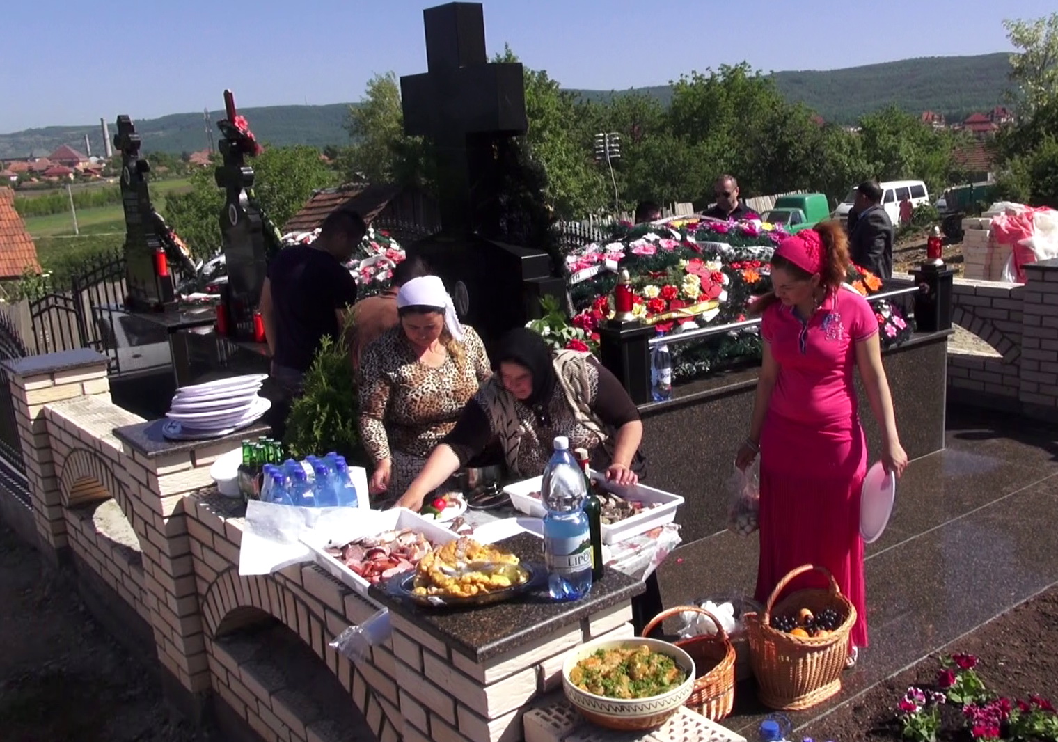 Mama lui Leo, Maria, e 