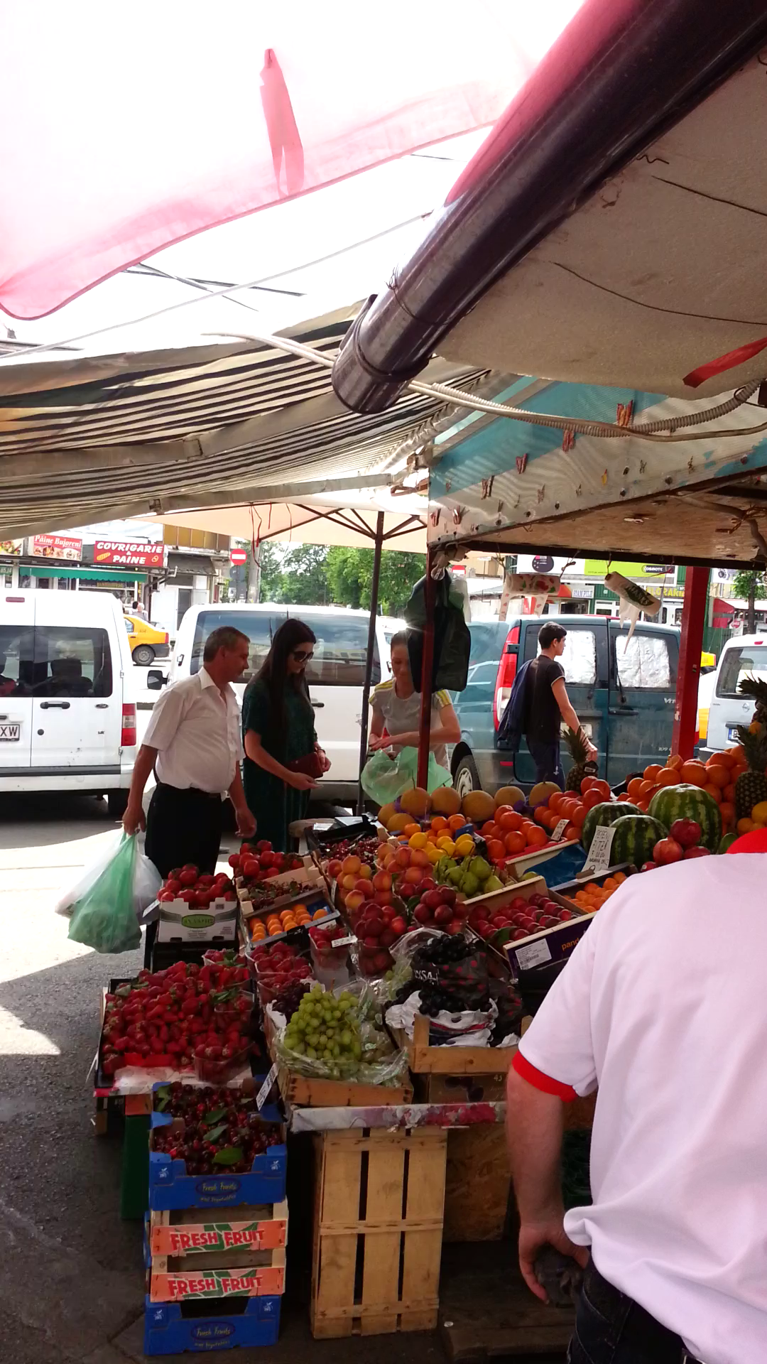 Insarcinata in aproape cinci luni, Baseasca a inceput sa aiba pofte