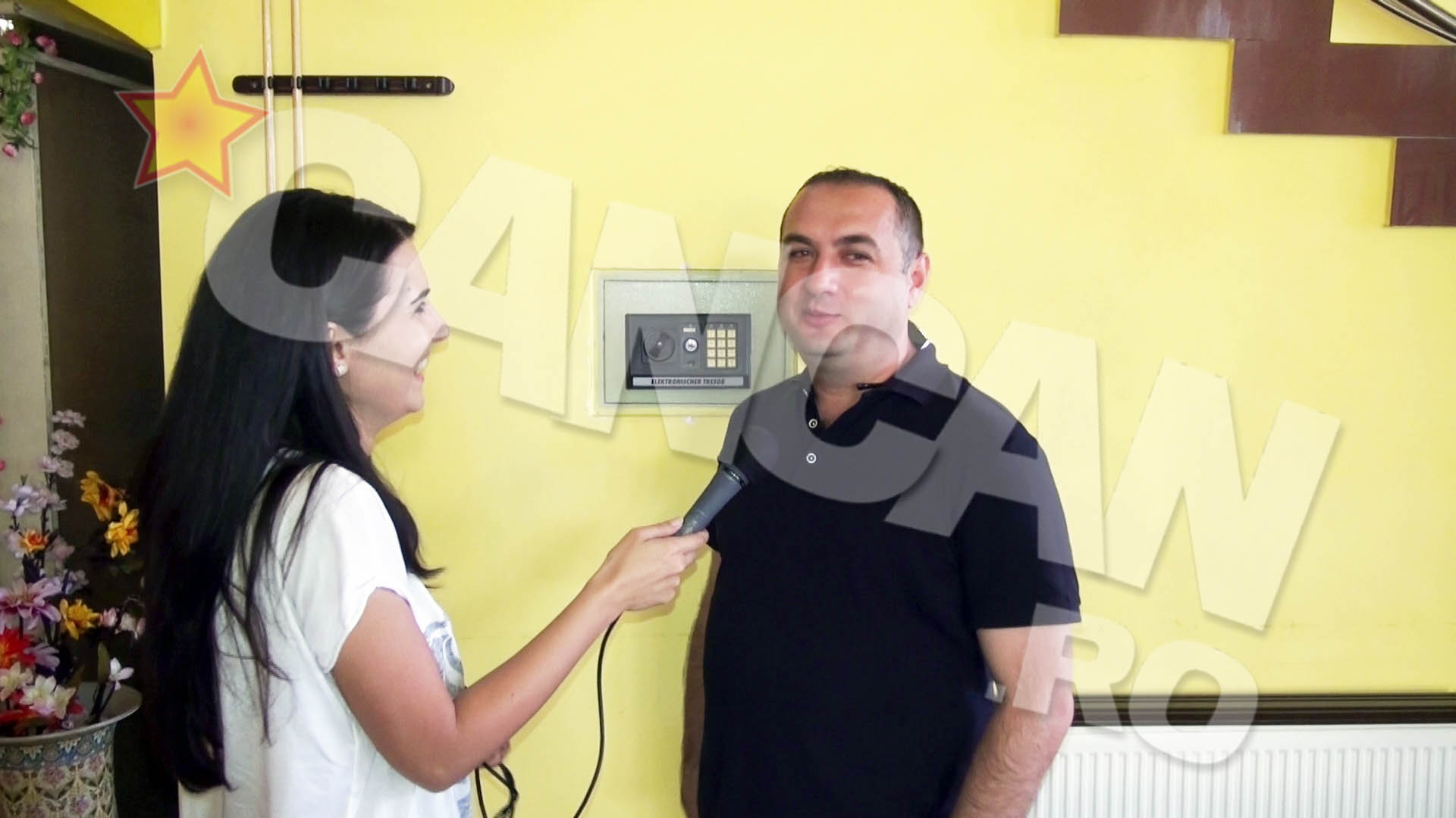 Leo de la Strehaia, langa unul dintre seifurile 