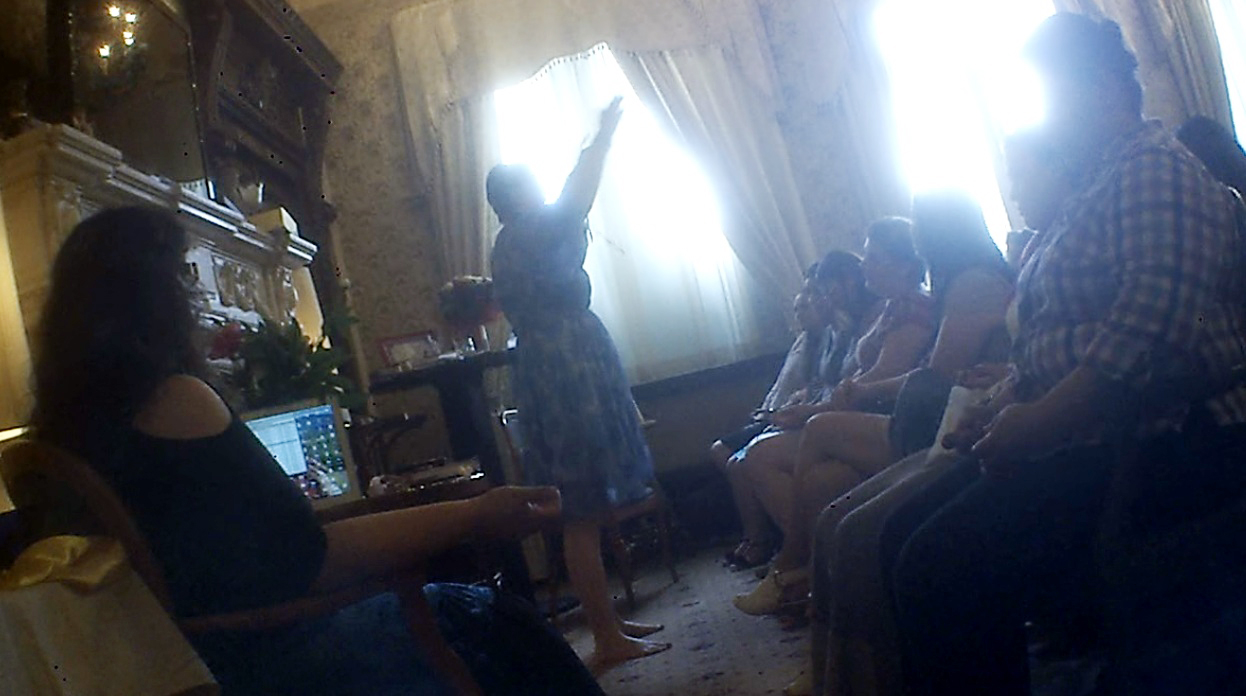 Rita invoca fortele divine care ar putea schimba starea de spirit a cursantilor