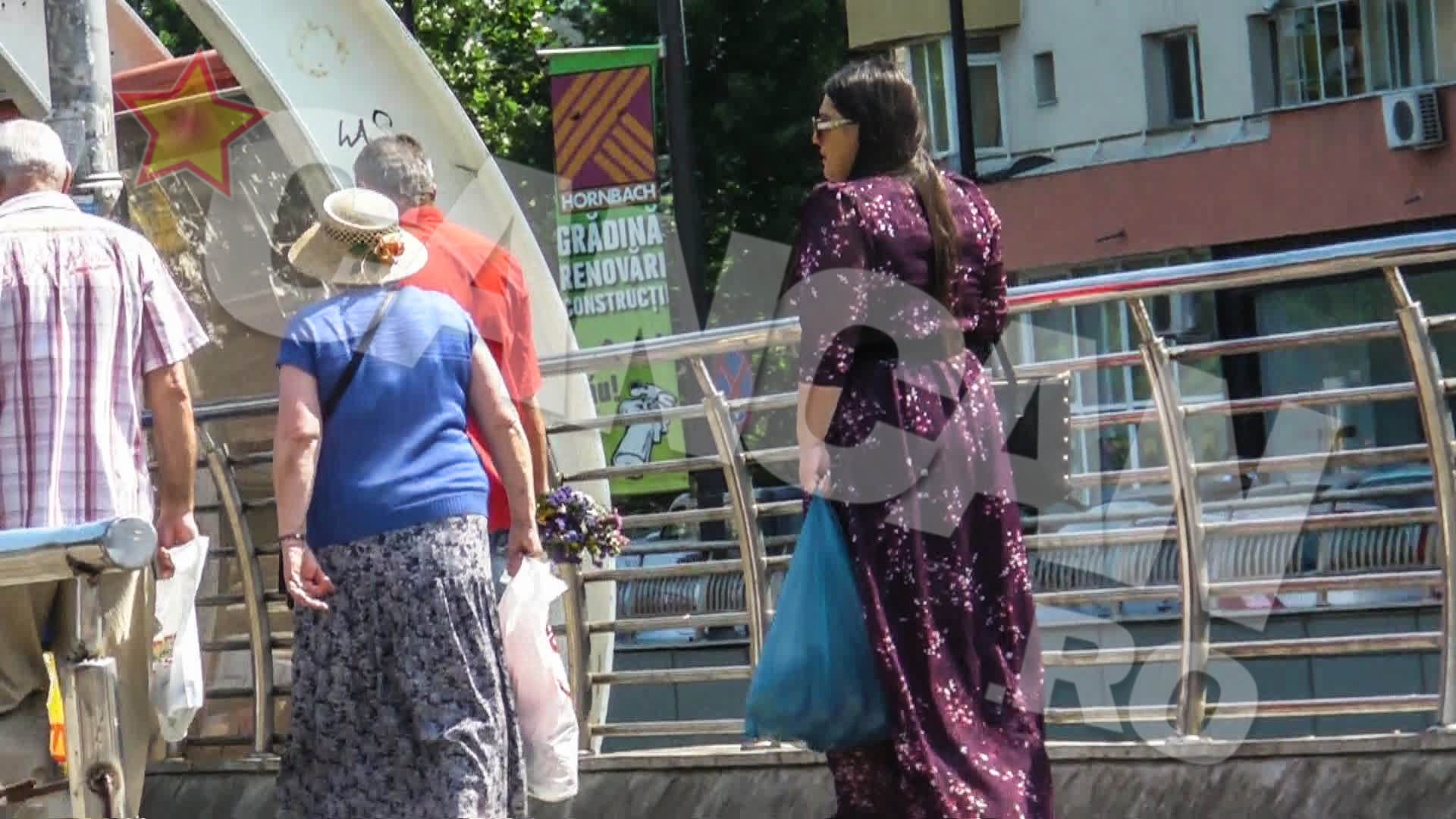 Cantareata stieca mersul pe jos face piciorul frumos, dar si tramvaiul ar putea-o ajuta, devenind o sauna pe sine