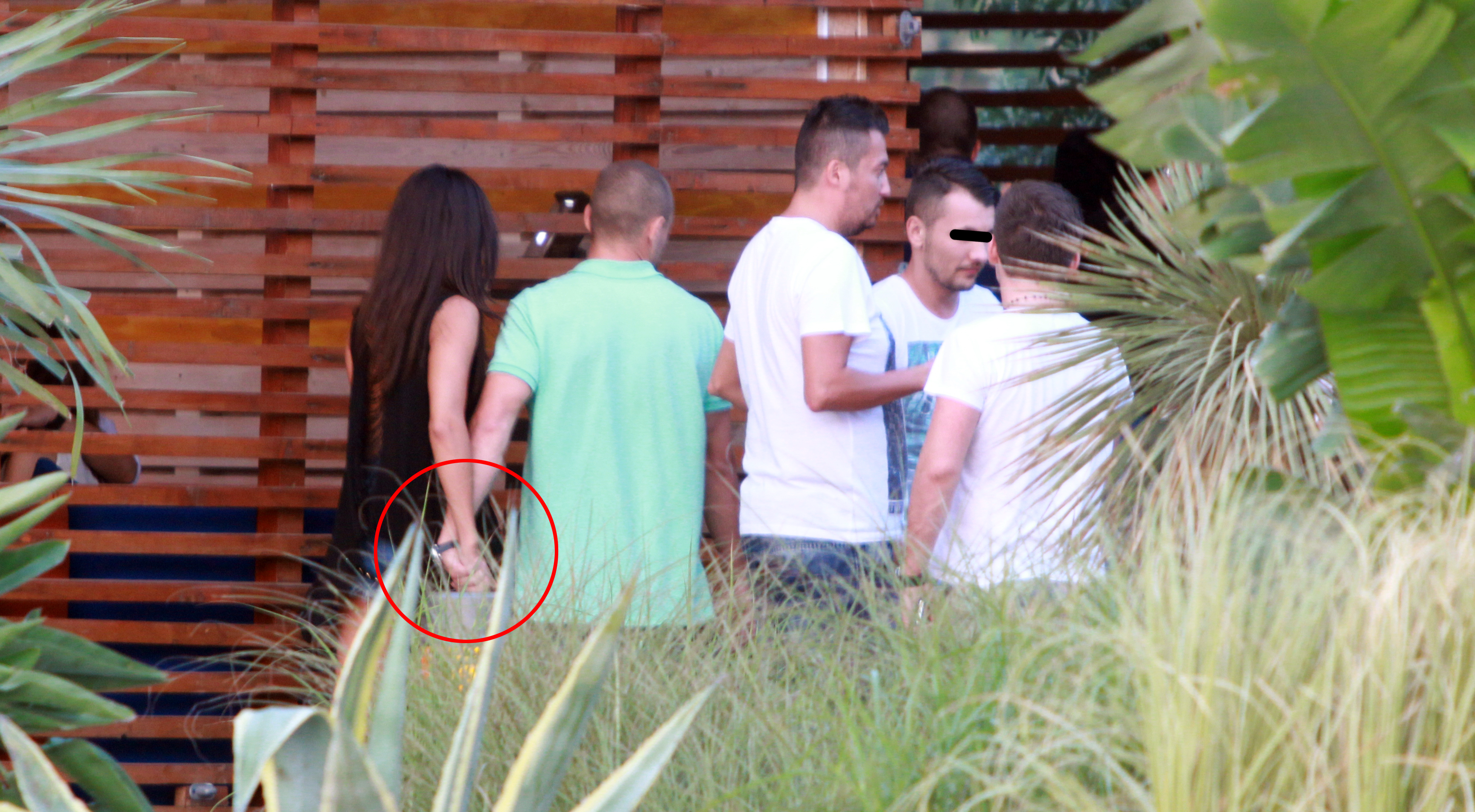 Dar pana la urma a luat-o acasa