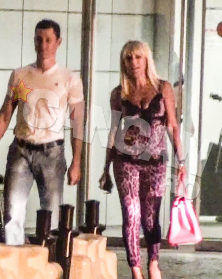 Elena Udrea a lasat cu rasuflarea taiata toata suflarea din Aeroportul Otopeni