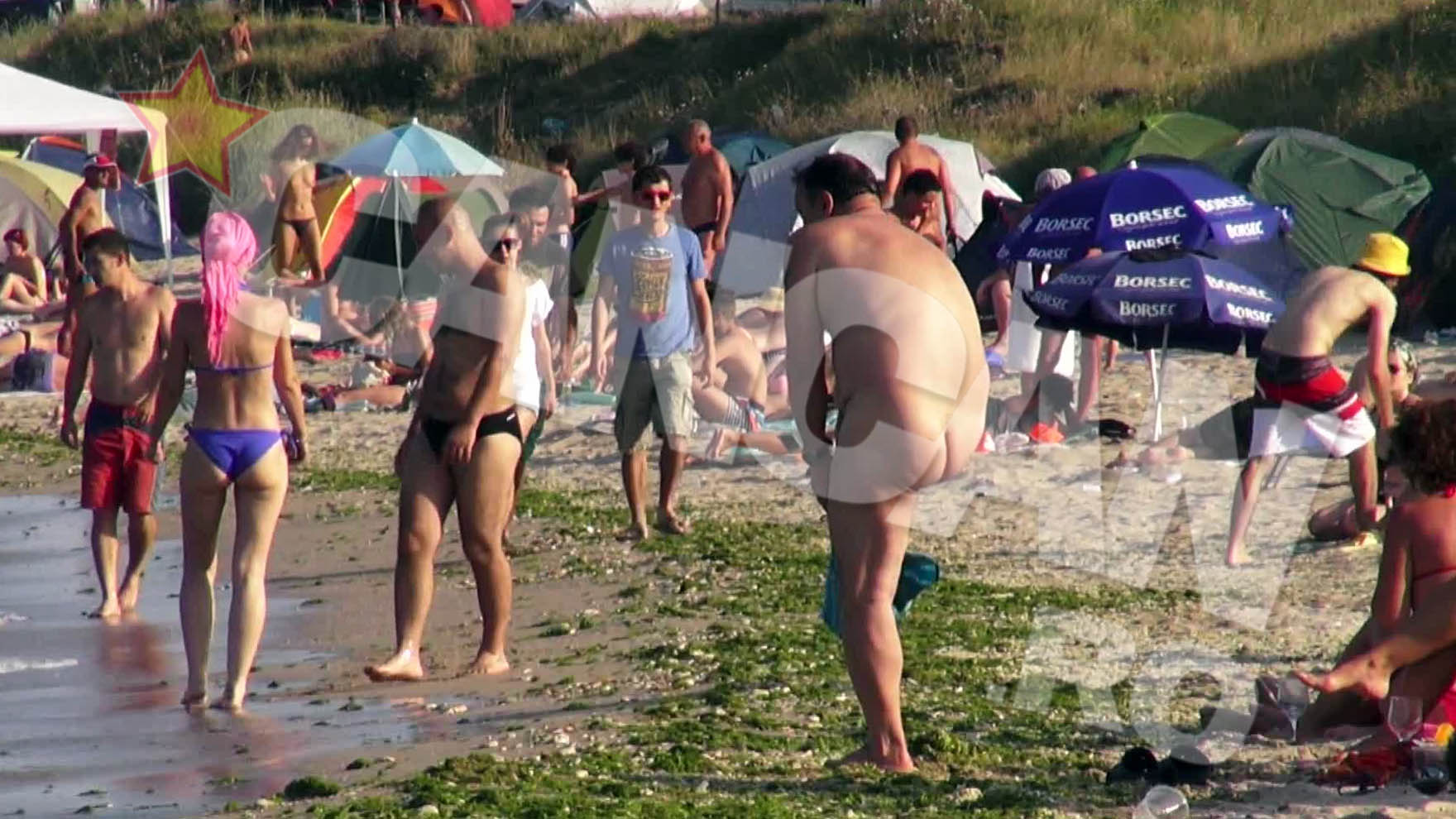 Madalin a acceptat cu greu sa puna ceva pe el