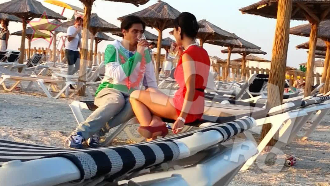 A sorbit insetat din pahar...