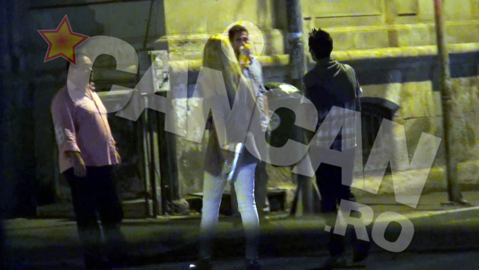 La scurt timp au aparut pestele si prostituata si au intrat in vorba cu ei