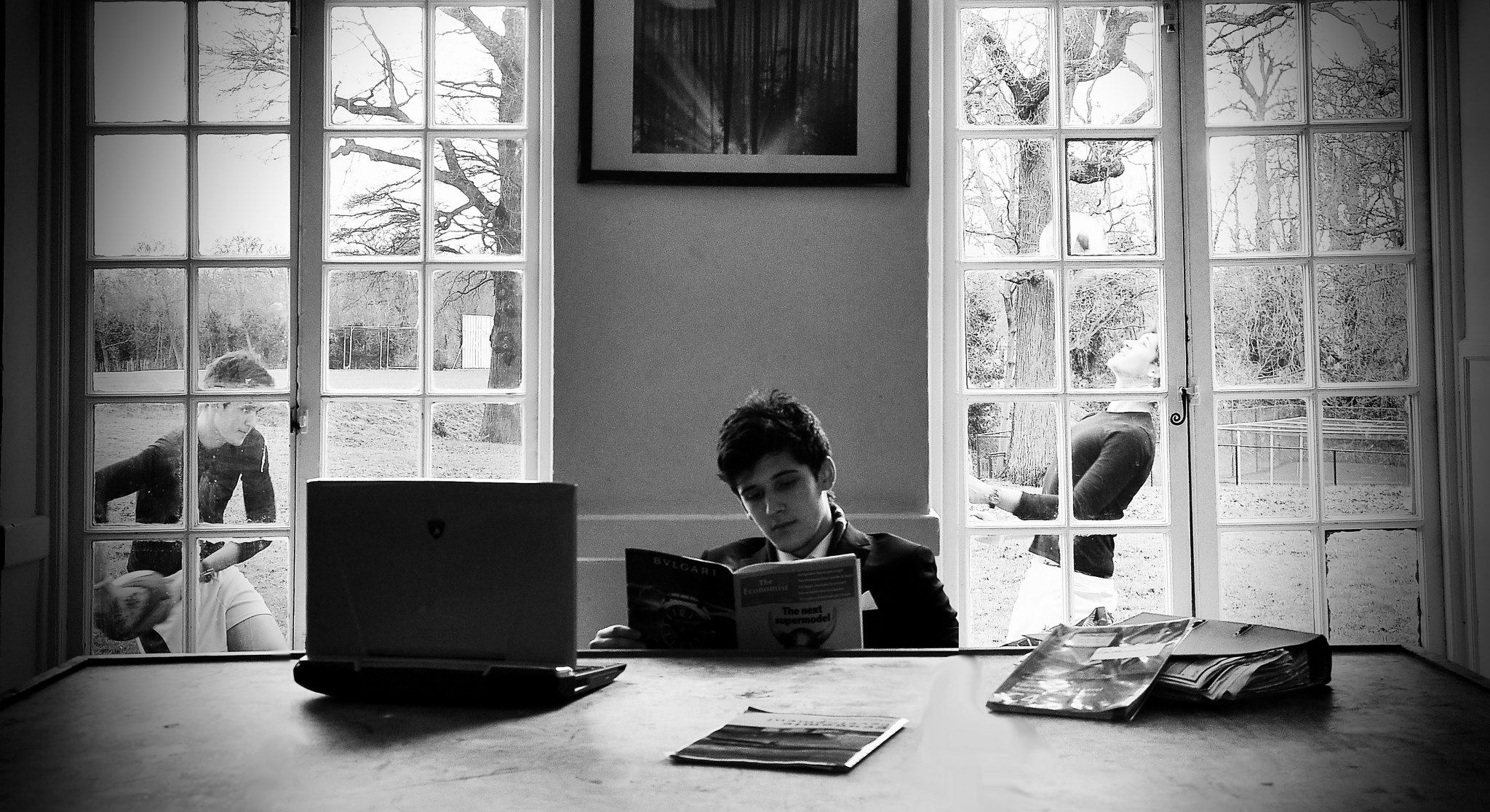 Fiul lui Relu Fenechiu a facut liceul la Londra si e un baiat cuminte