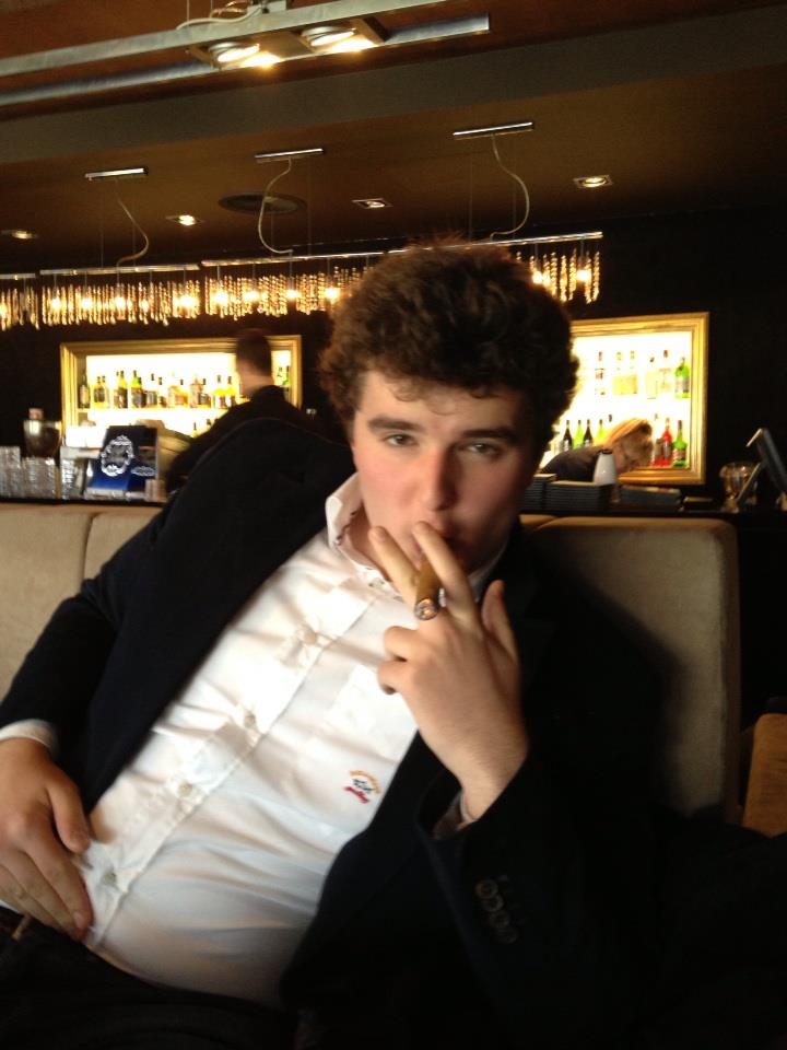 Victor Micula este cel mai teribil adolescent din judetul Bihor, fiind cunoscut pentru aventurile sale