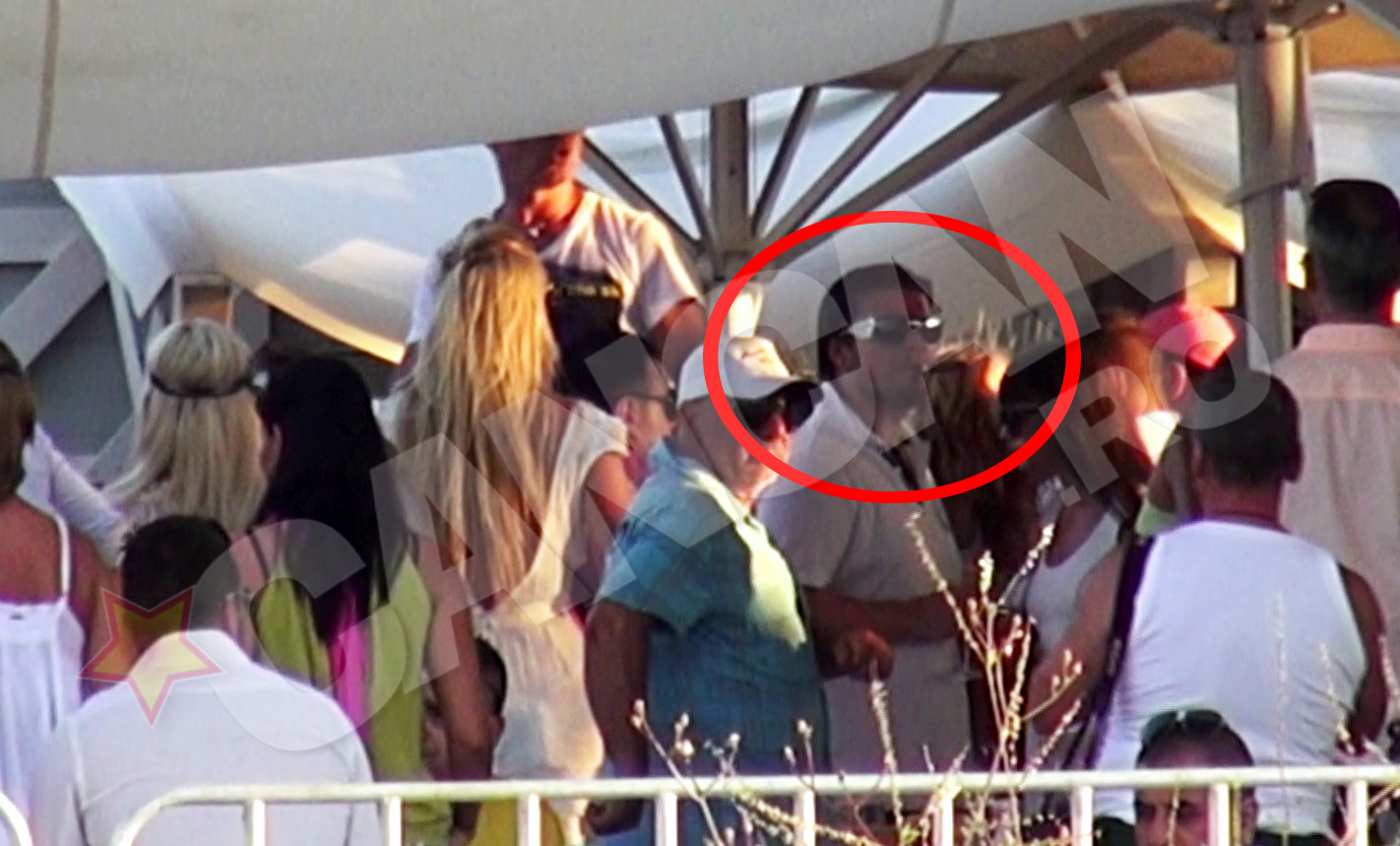 Claudiu s-a distrat, zilele trecute, la aniversarea Vicai