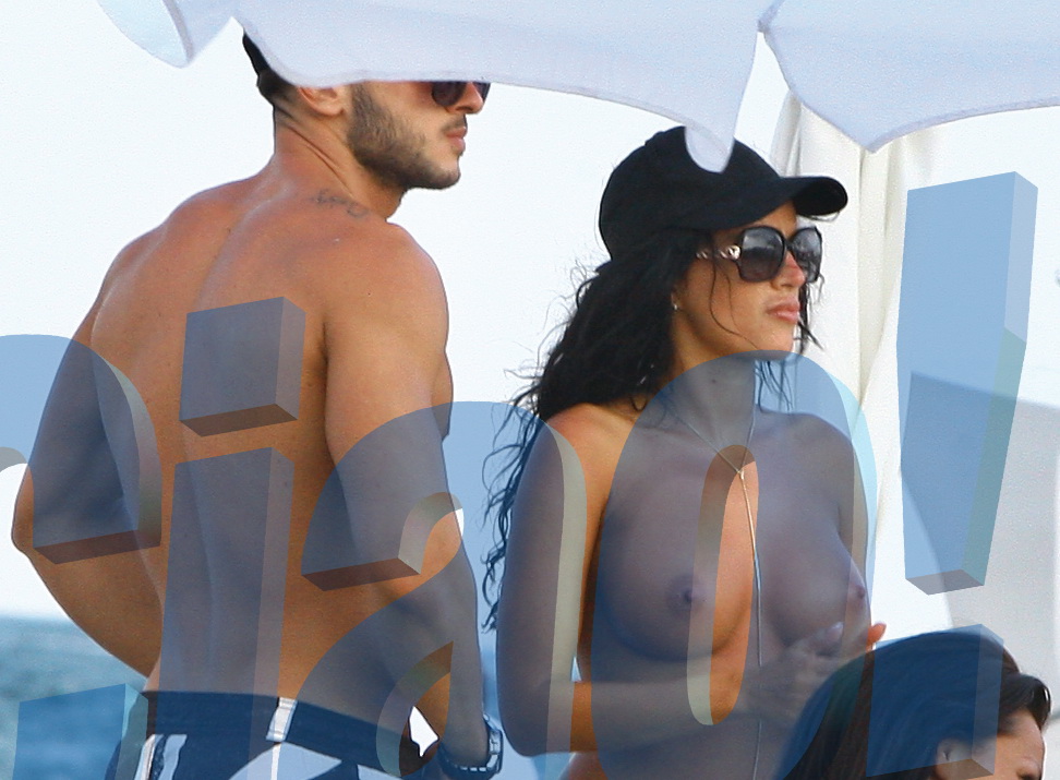 Dorian si-a scos noua achizitie pe plaja