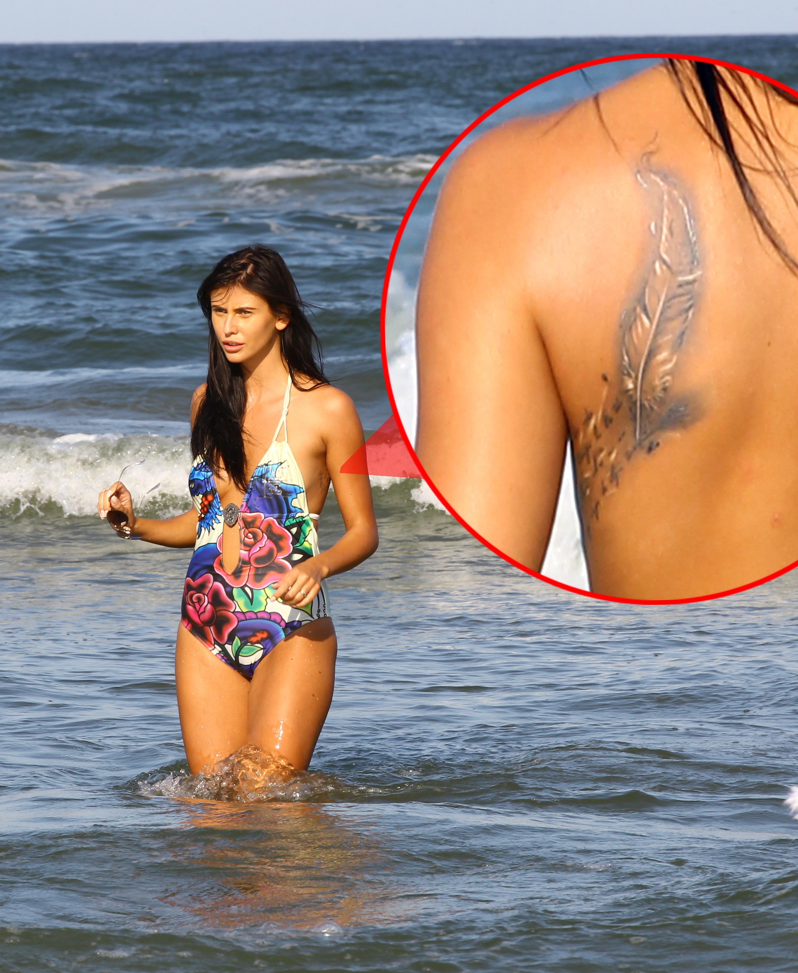 Modelul si-a tatuat o strofa dintr-o melodie cubaneza