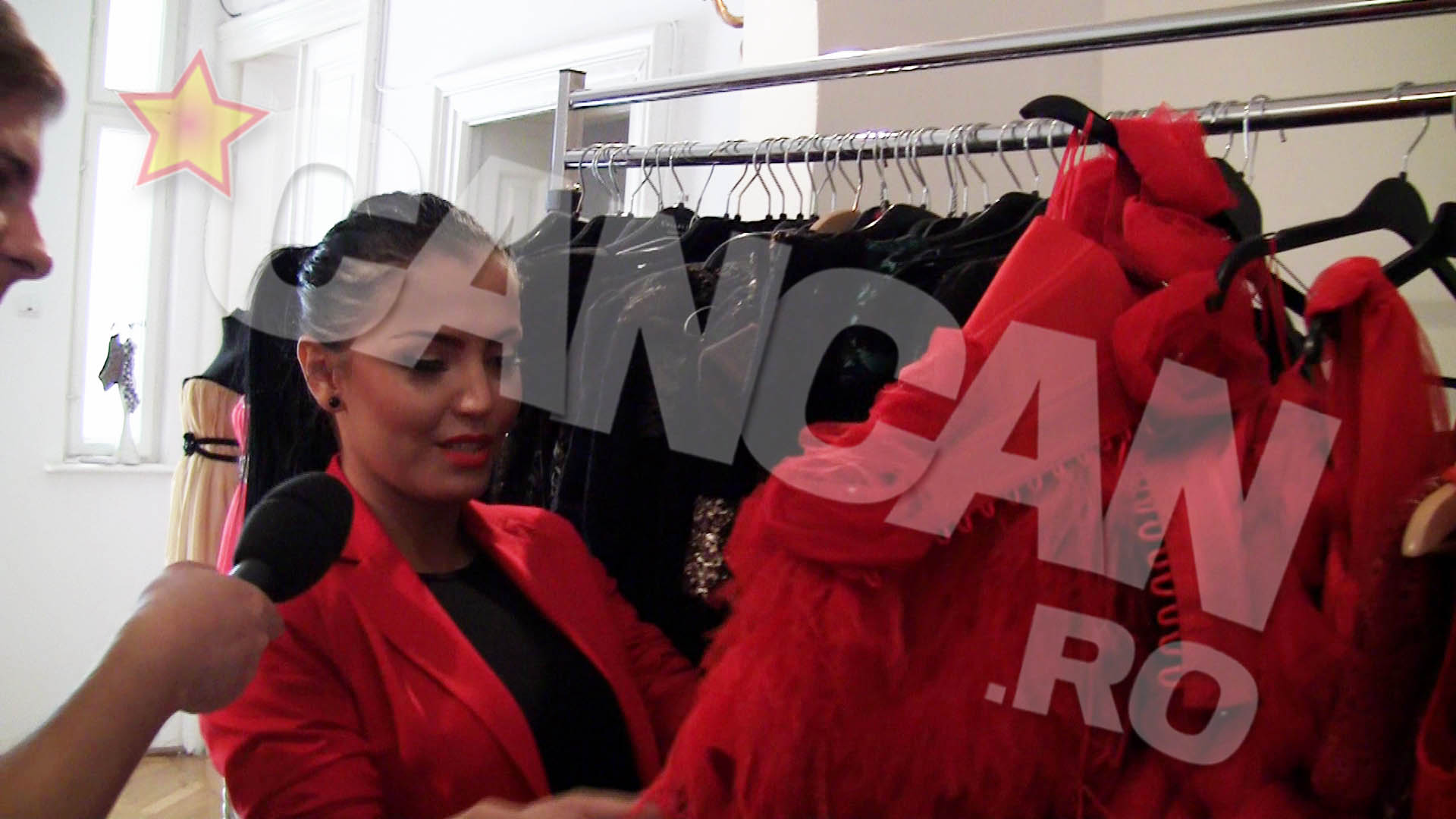 Escapada la mare cu Badalau s-a terminat, Andreea s-a intors in campul muncii, la atelierul sau de rochii.