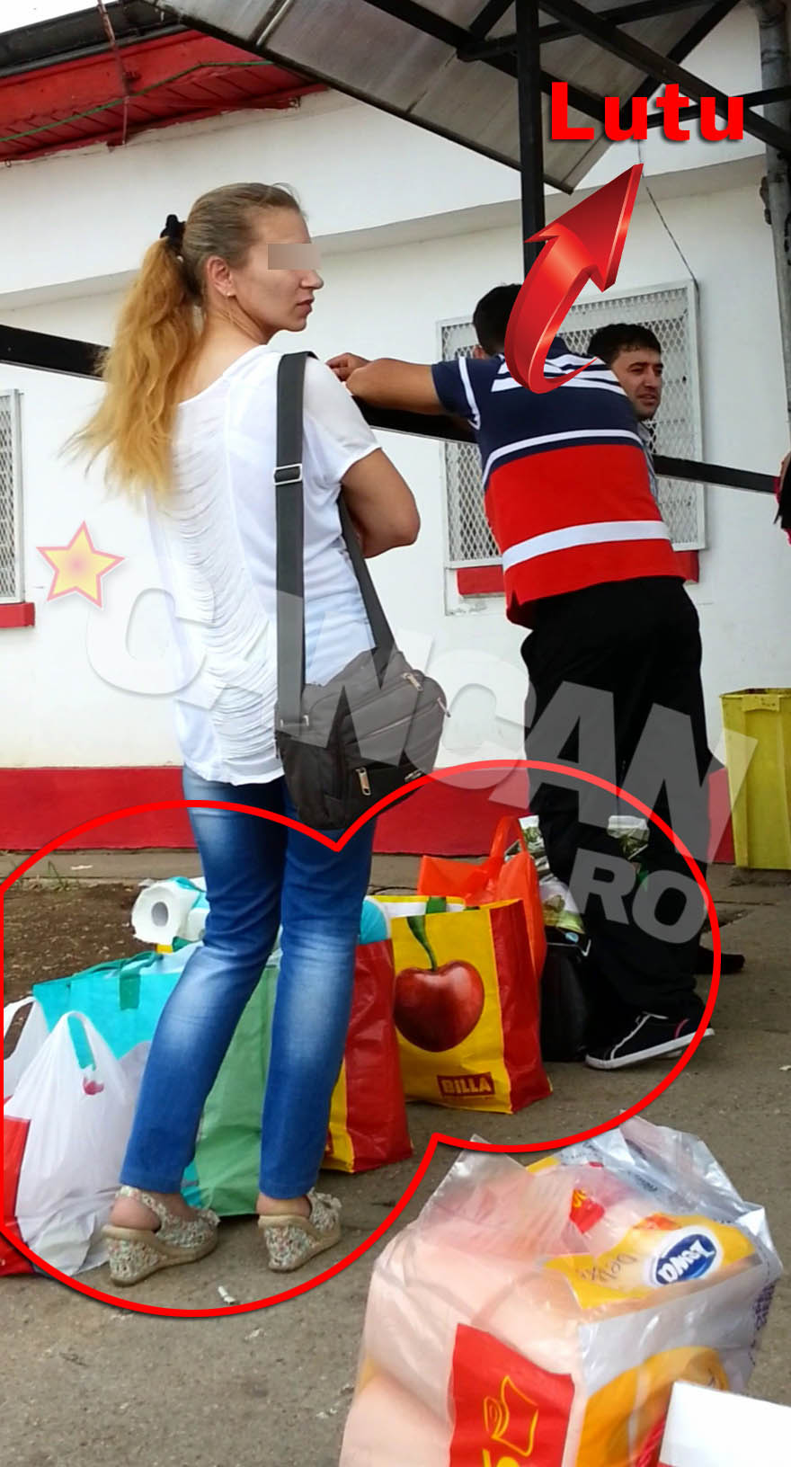 In sacose erau hartie igienica fina, parfumata, apa plata, sucuri, conserve, dar si o multime de cutii cu ceaiuri