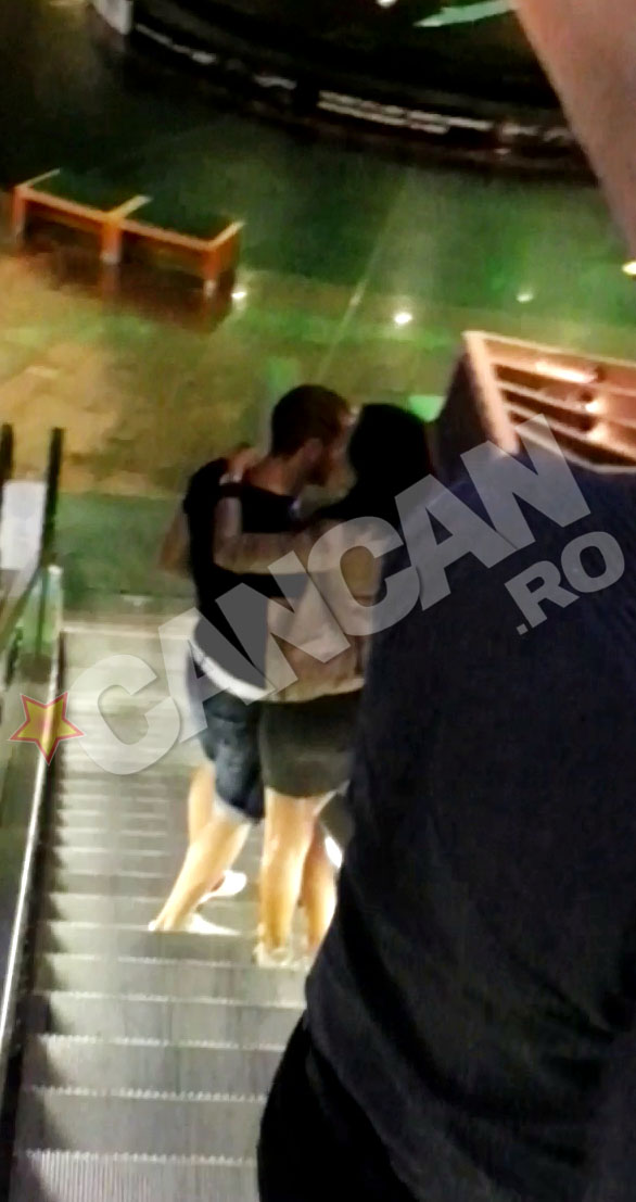 Cei doi nu ezita sa se imbratiseze in public...