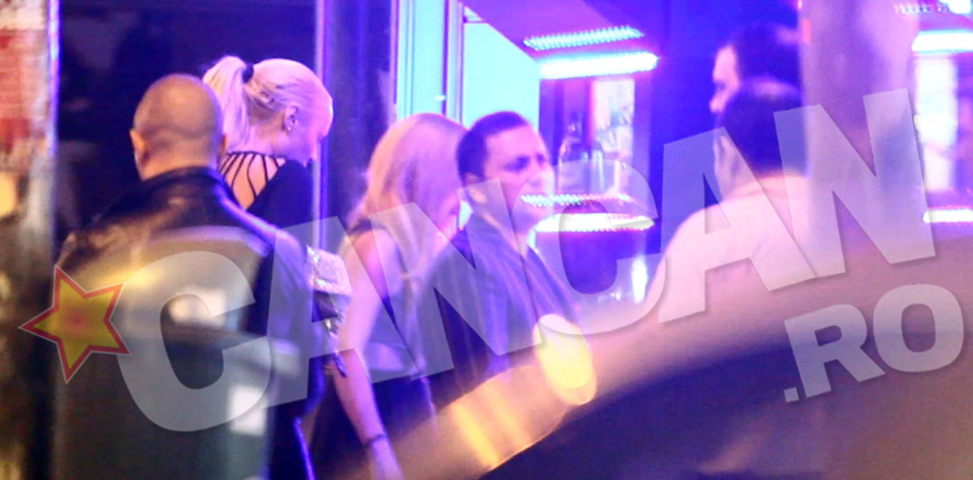 Sorinel Pustiu intra cu blondele in local