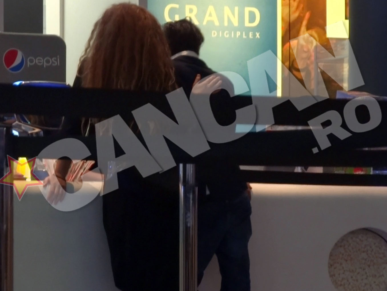 Si Claudia are grija sa-l dragaleasca pe Carmin