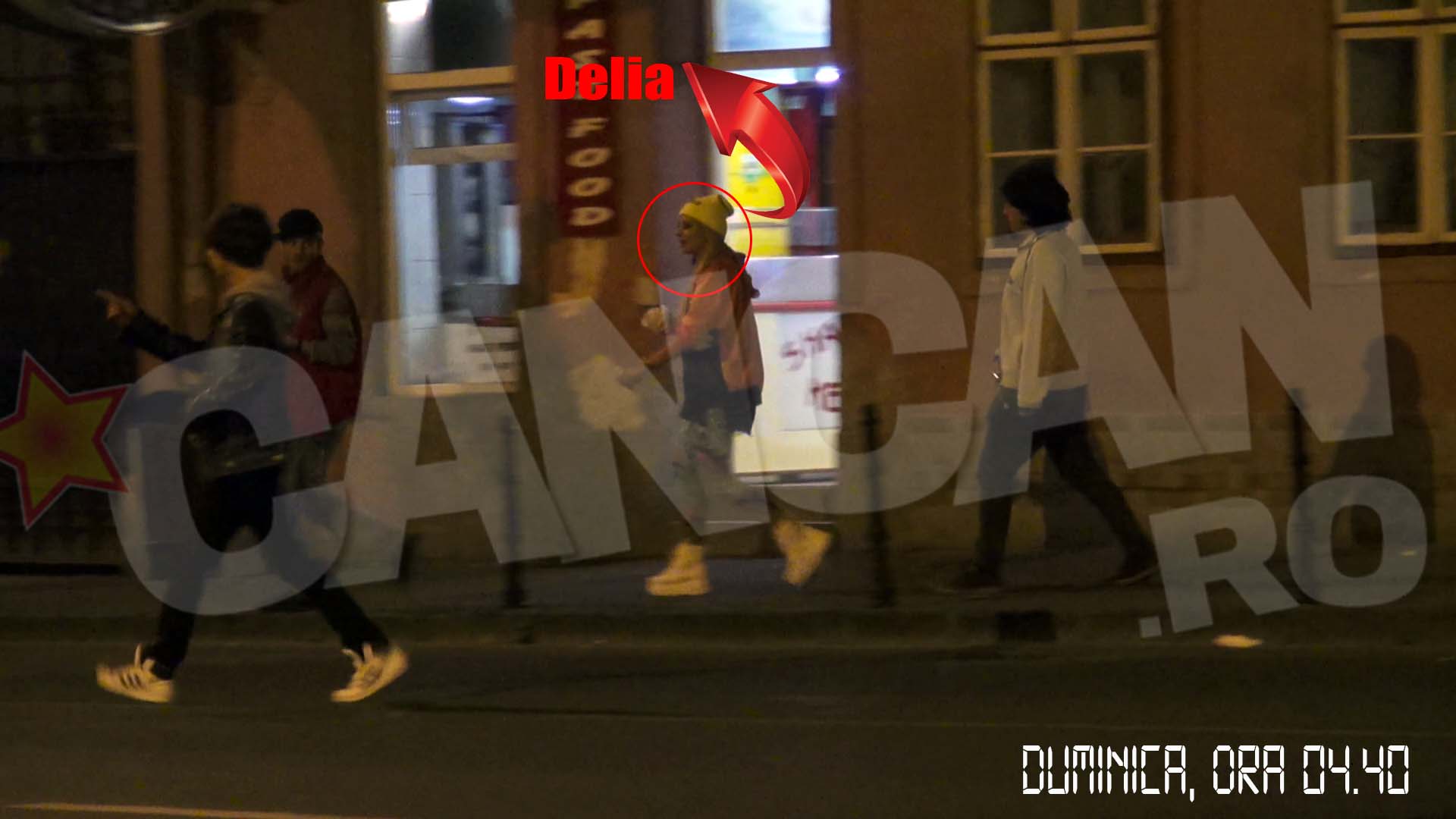 Delia si gasca ei de dansatori se indreapta pe hotel, mancand cu pofta