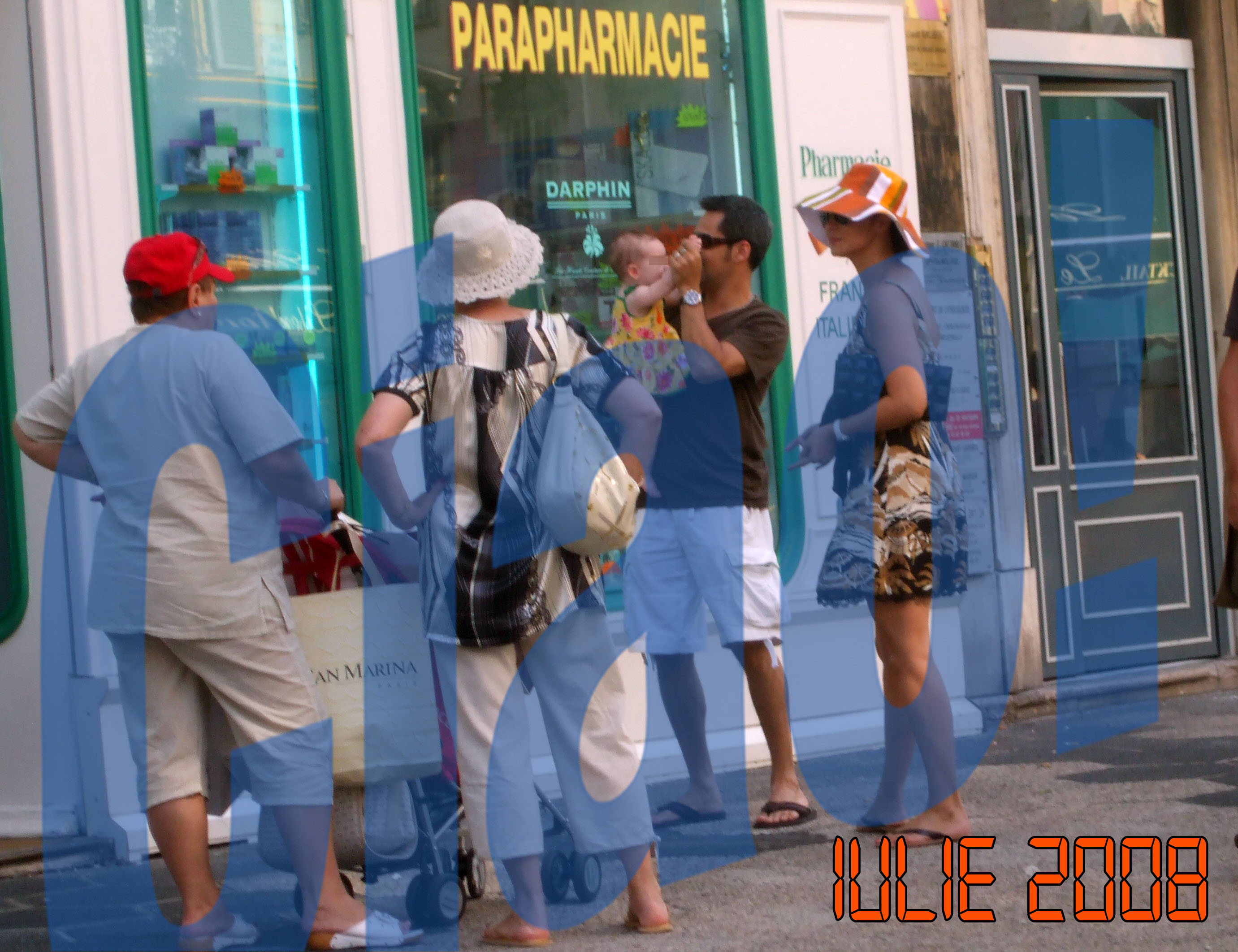 Stefan Banica isi alinta fiica pe strazile din Monaco