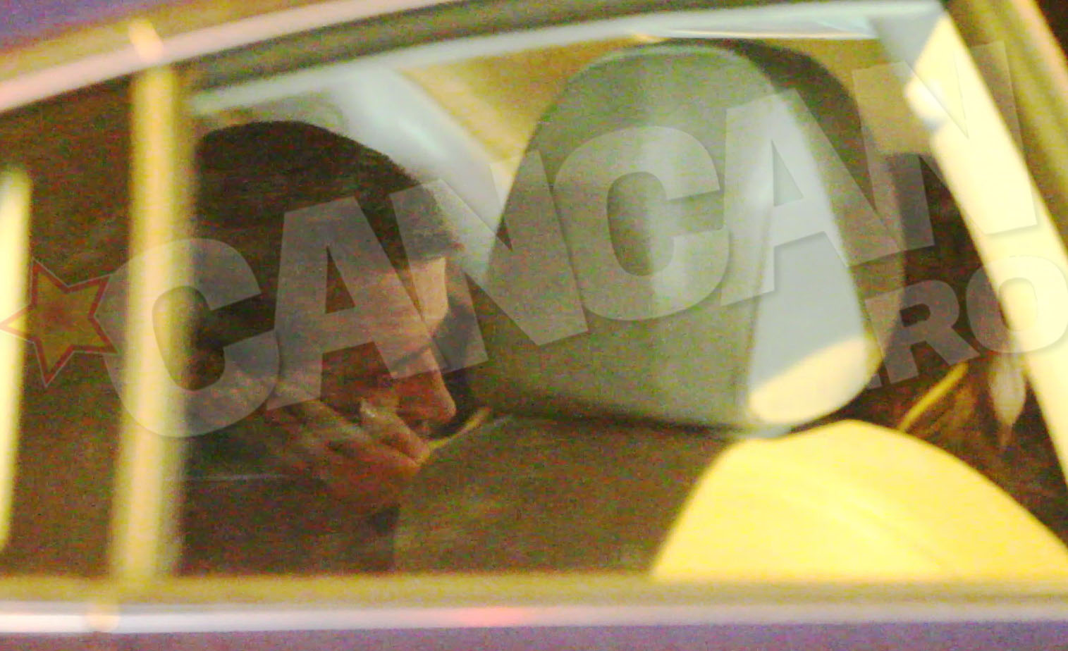 In masina, departe de ochii lumii, Carmen si-a mangaiat iubitul