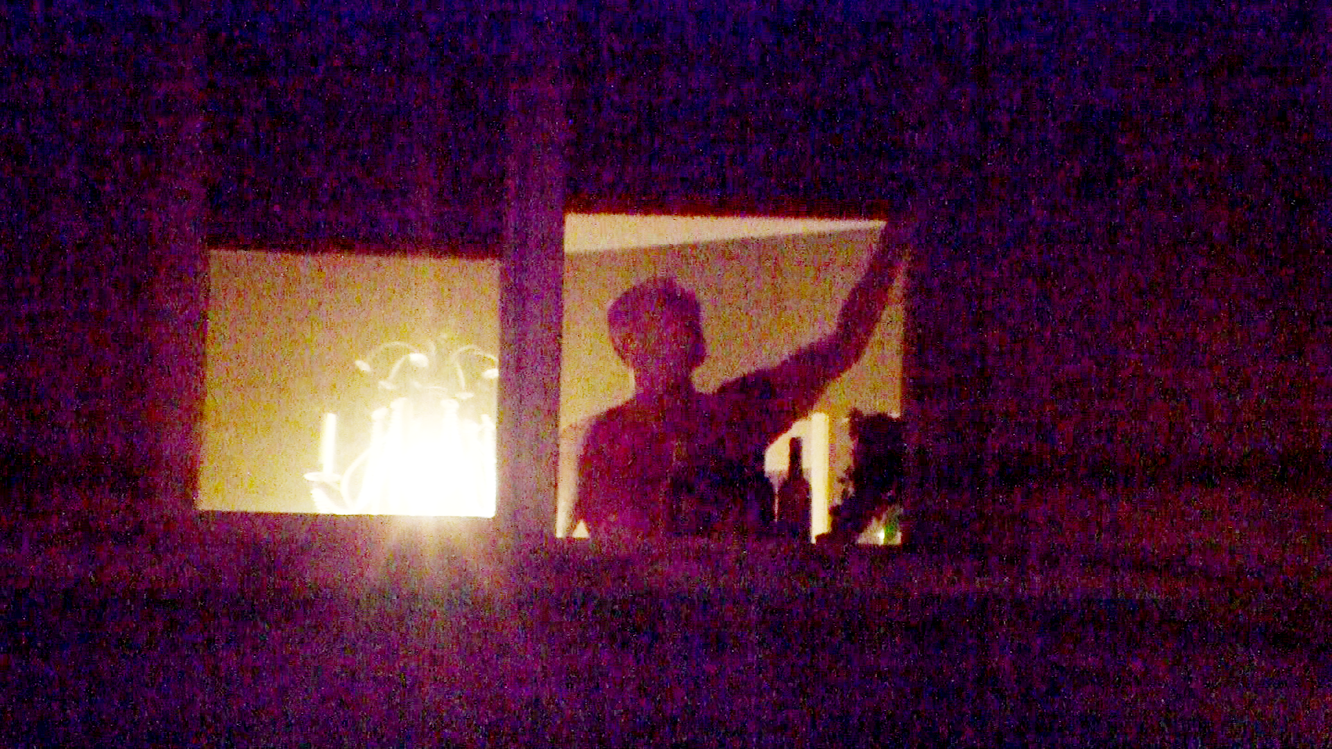 Draghia trage jaluzelele pentru mai multa intimitate