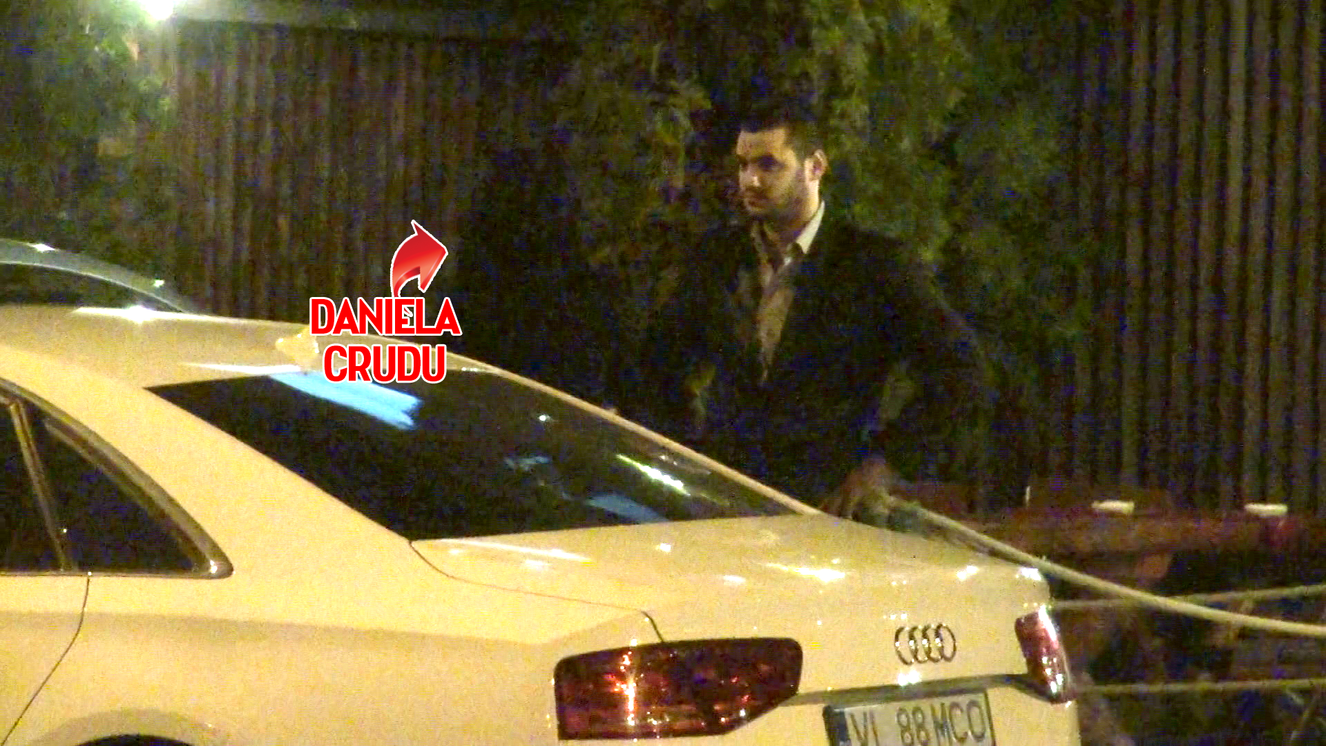 Daniela Crudu s-a intretinut bodyguard-ul localului