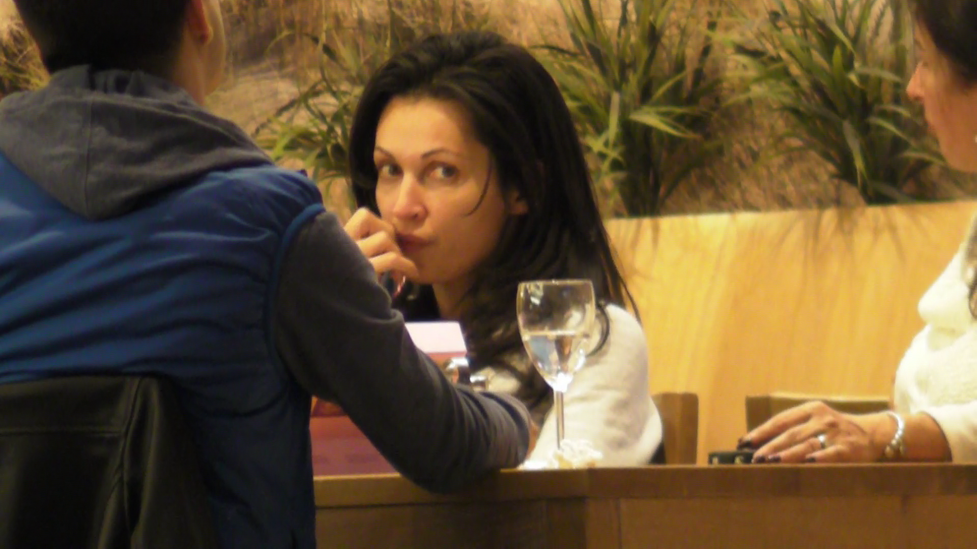 Nicoleta nu s-a ridicat de la masa pana nu si-a facut igiena dentara