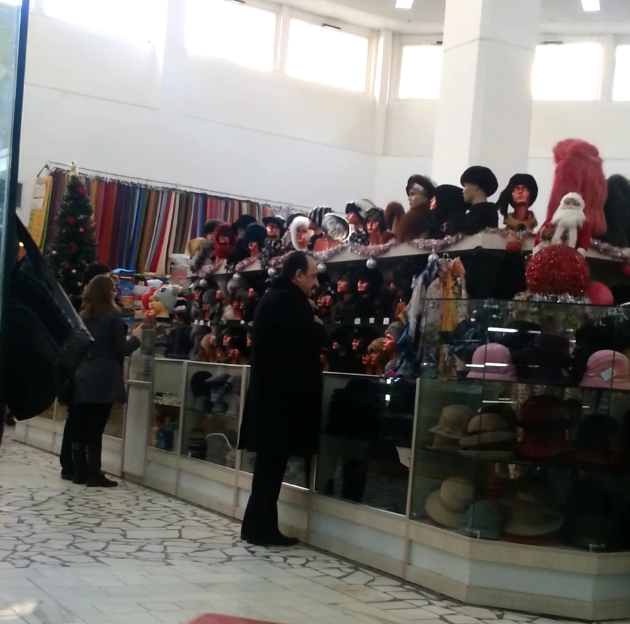 Patronul Rapidului a analizat oferta de caciuli