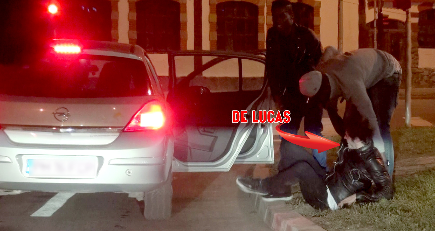 Dore si Mustivar l-au coborat cu forta pe De Lucas din masina