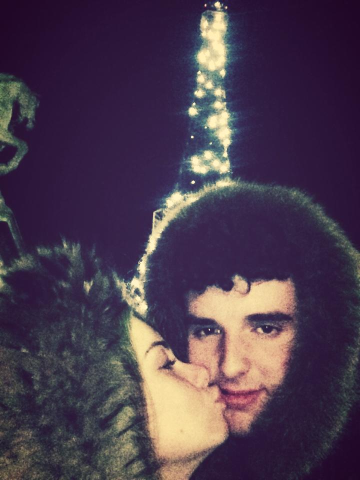 Victoras Micula si-a dus iubita la Paris