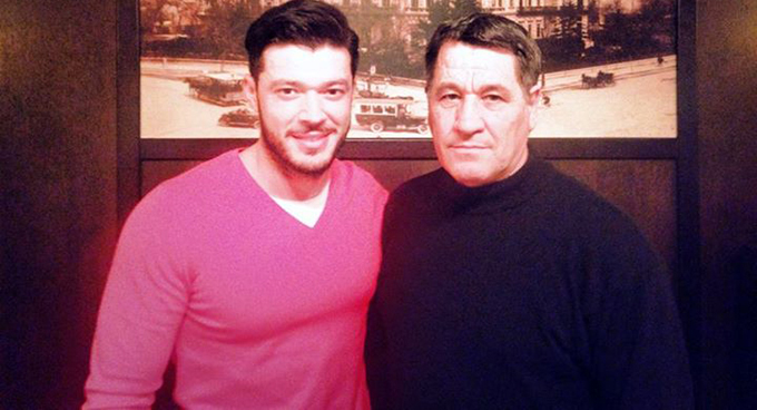 Victor s-a intalnit vineri noapte cu socrul lui, Jimmy Dragusanu