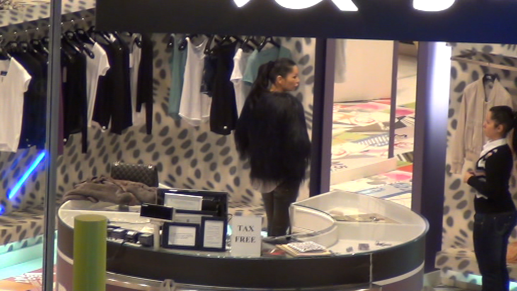 Brigitte a iesit la cumparaturi cu copiii ei