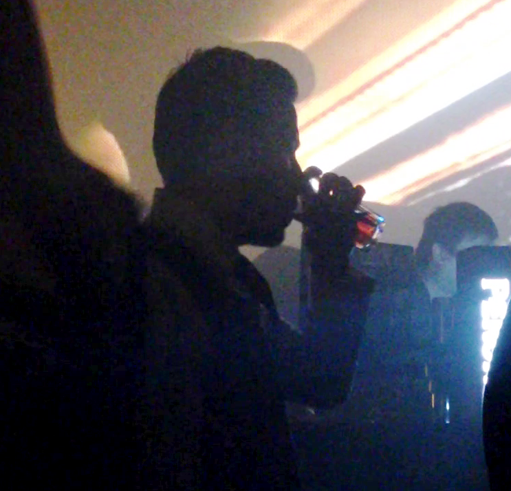 A sarbatorit Ziua Femeii de unul singur